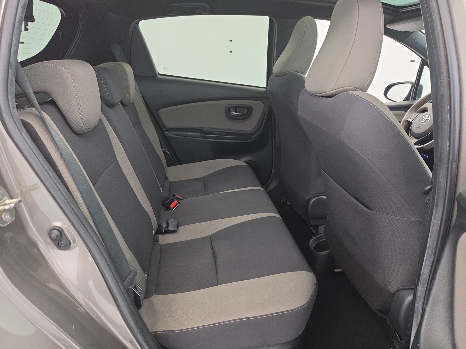 Vente en ligne Toyota Yaris Yaris Hybride 100h au prix de 14 890 €