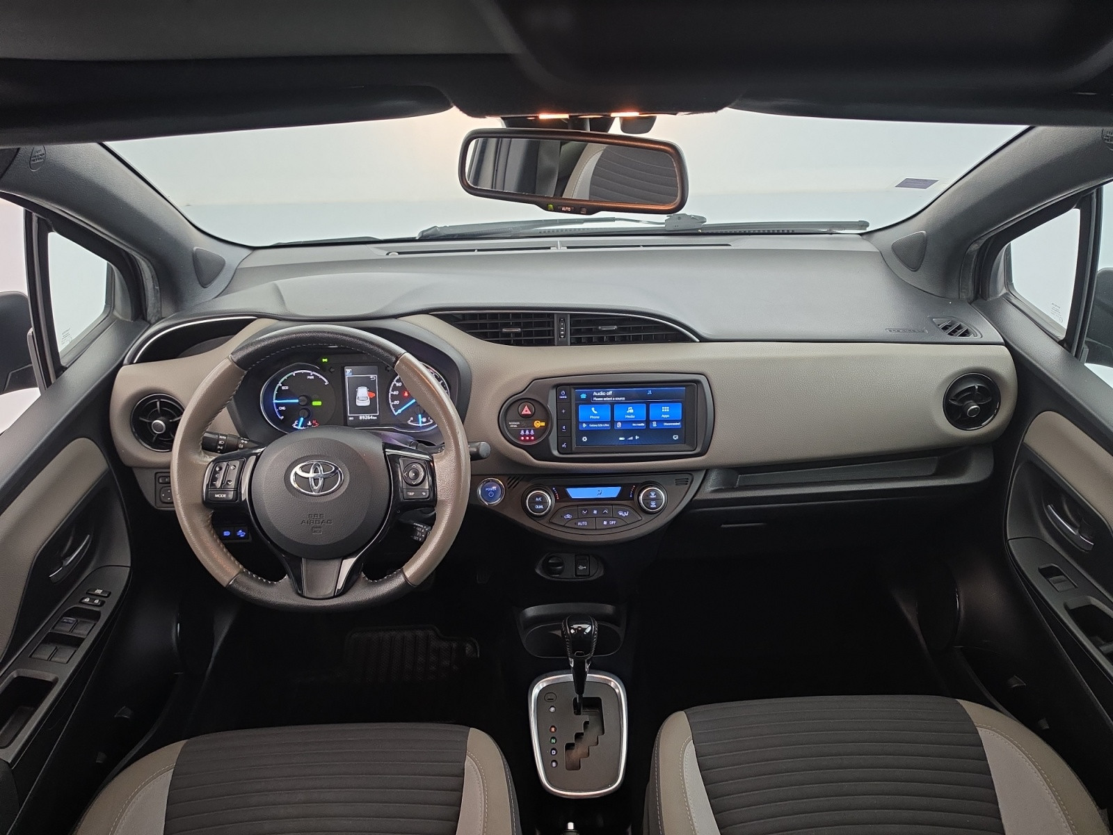 Vente en ligne Toyota Yaris Yaris Hybride 100h au prix de 14 890 €