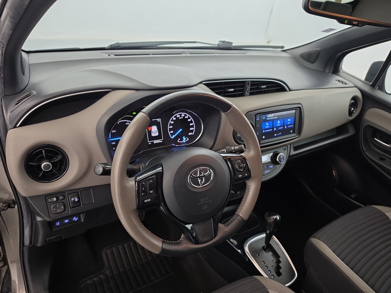 Vente en ligne Toyota Yaris Yaris Hybride 100h au prix de 14 890 €