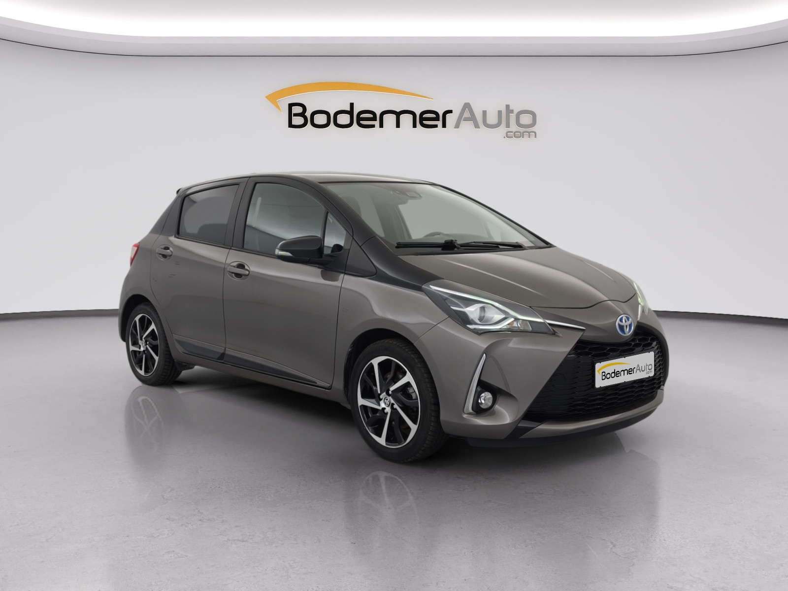 Vente en ligne Toyota Yaris Yaris Hybride 100h au prix de 14 890 €