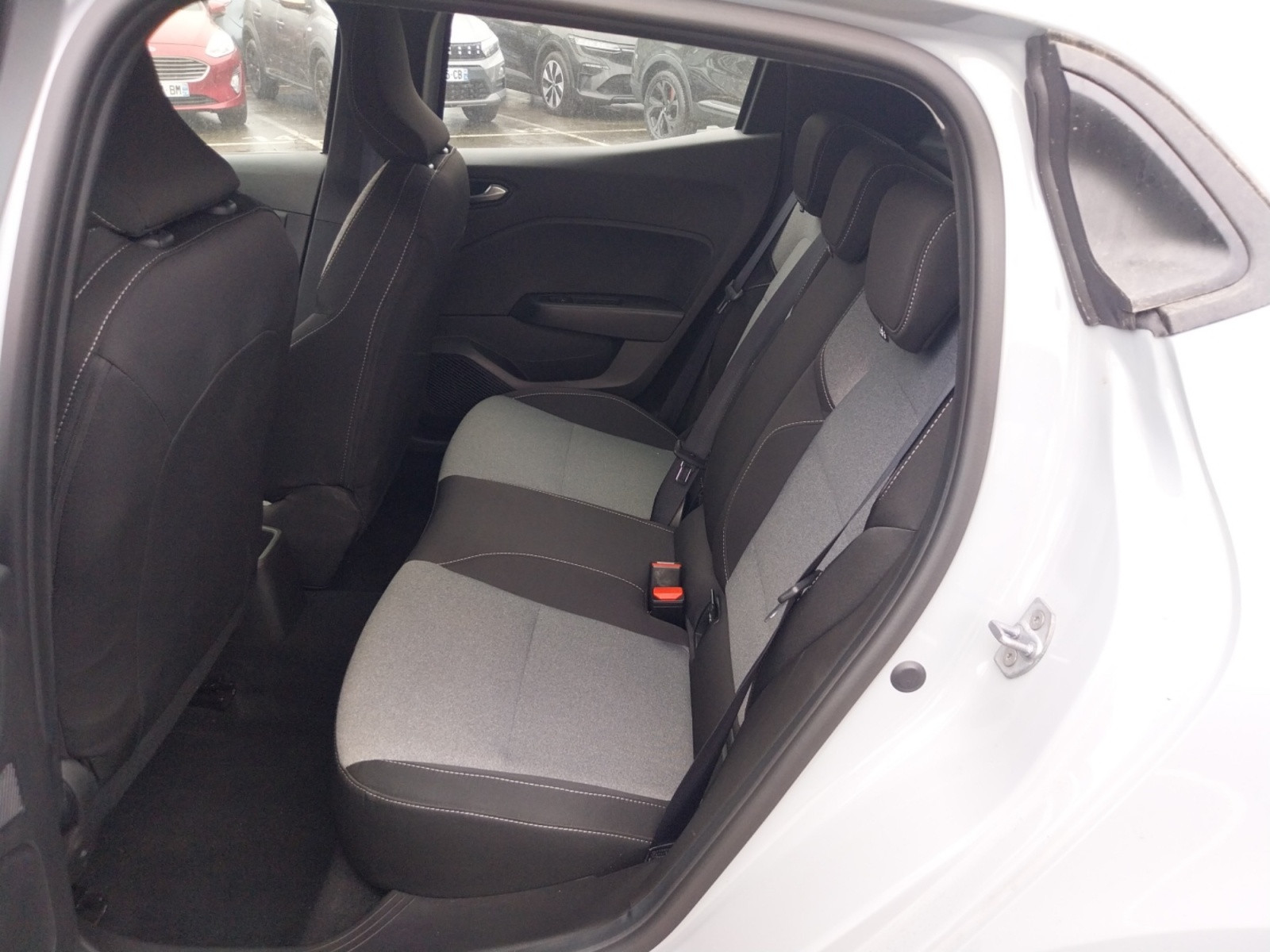 Vente en ligne Renault Clio 5 Clio Blue dCi 100 ch GSR2 au prix de 16 990 €