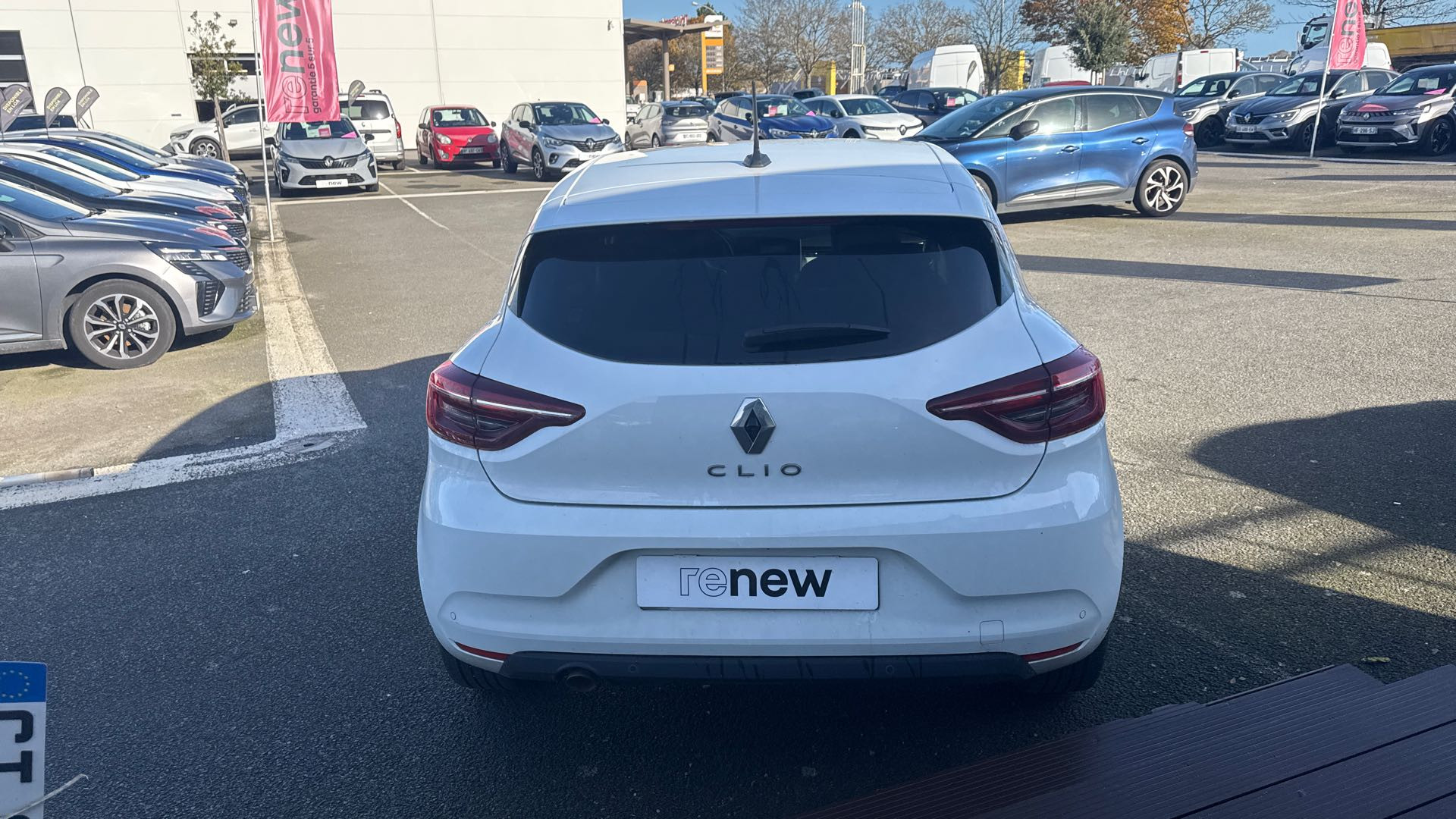 Vente en ligne Renault Clio 5 Clio TCe 90 au prix de 13 990 €