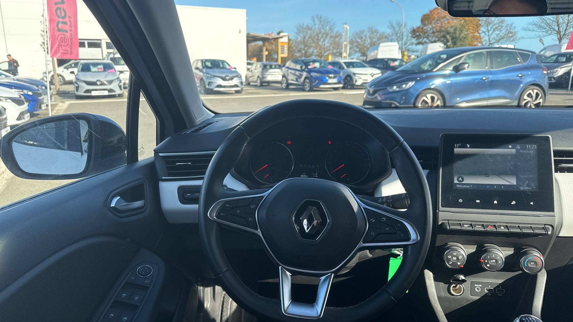 Vente en ligne Renault Clio 5 Clio TCe 90 au prix de 13 990 €