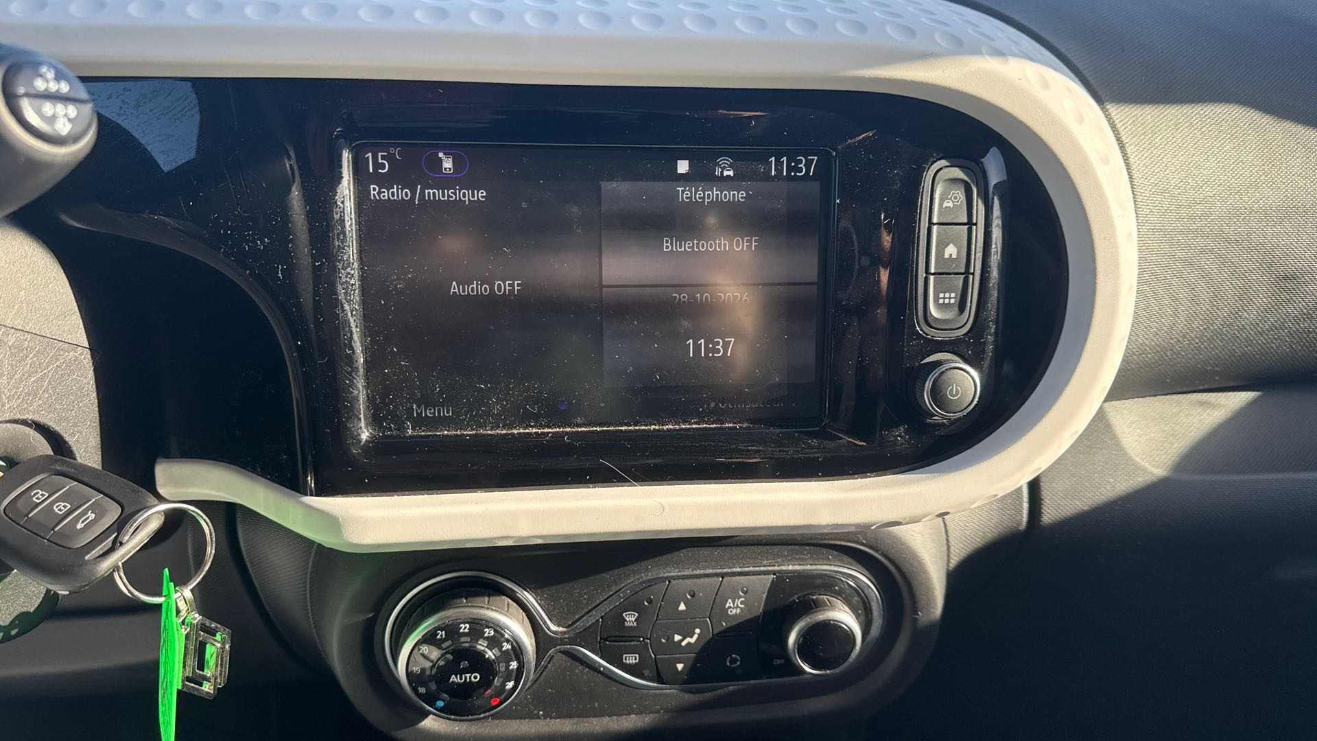 Vente en ligne Renault Twingo Electrique Twingo III E-Tech au prix de 13 990 €