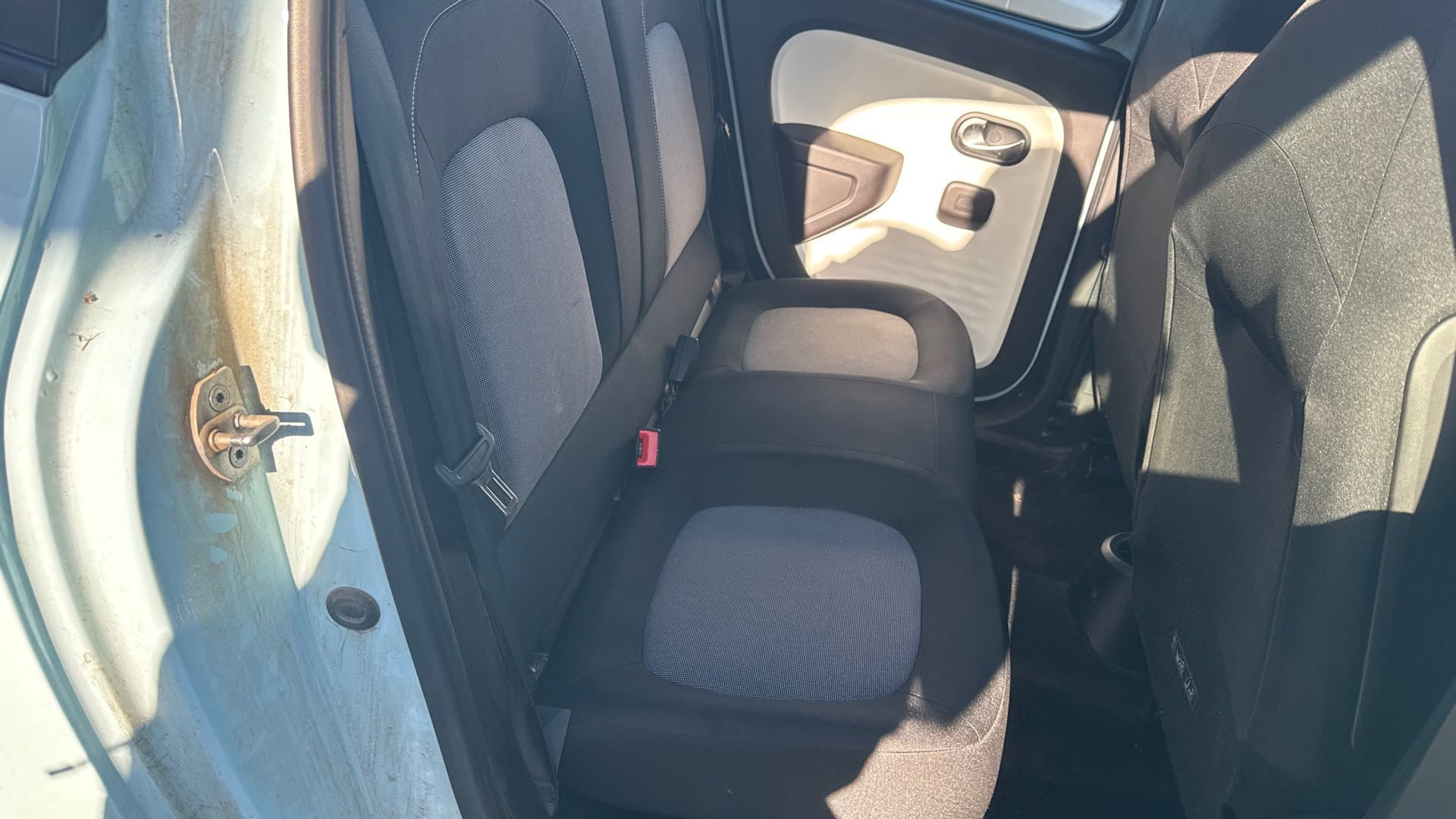 Vente en ligne Renault Twingo Electrique Twingo III E-Tech au prix de 13 990 €