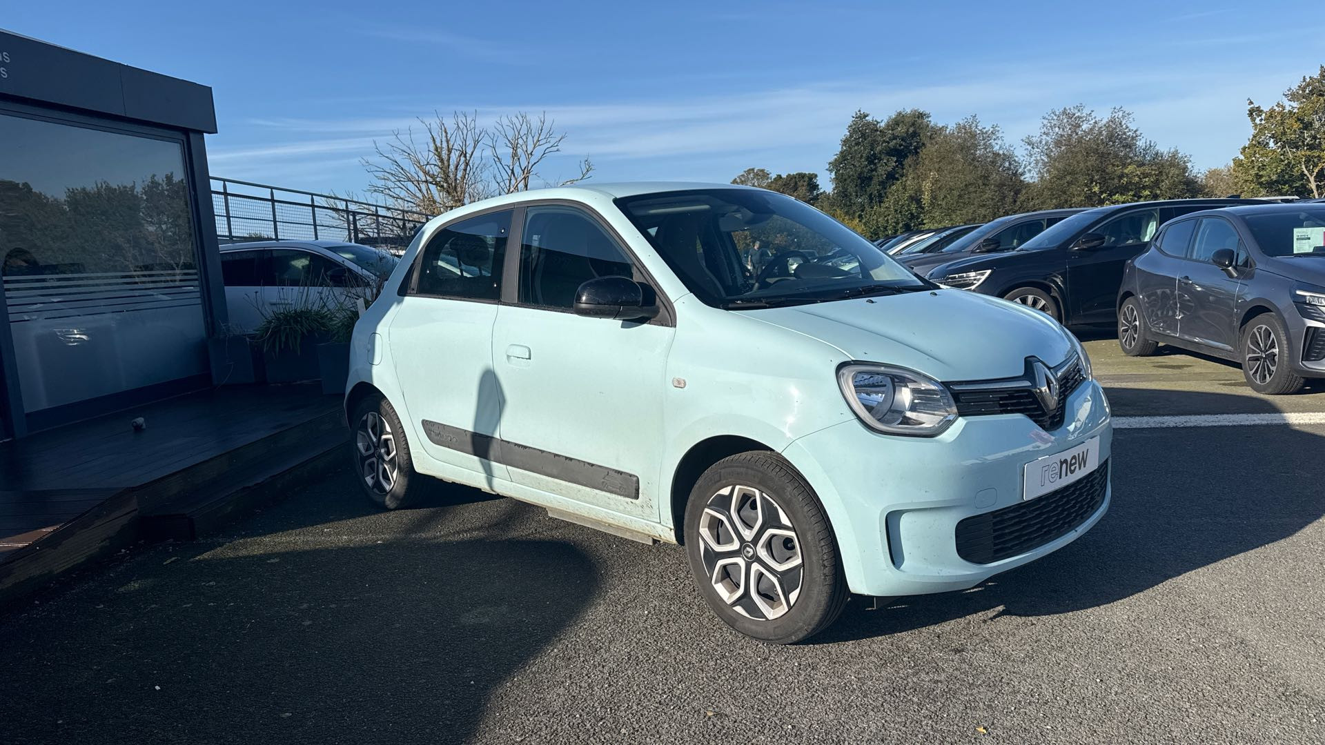 Vente en ligne Renault Twingo Electrique Twingo III E-Tech au prix de 13 990 €
