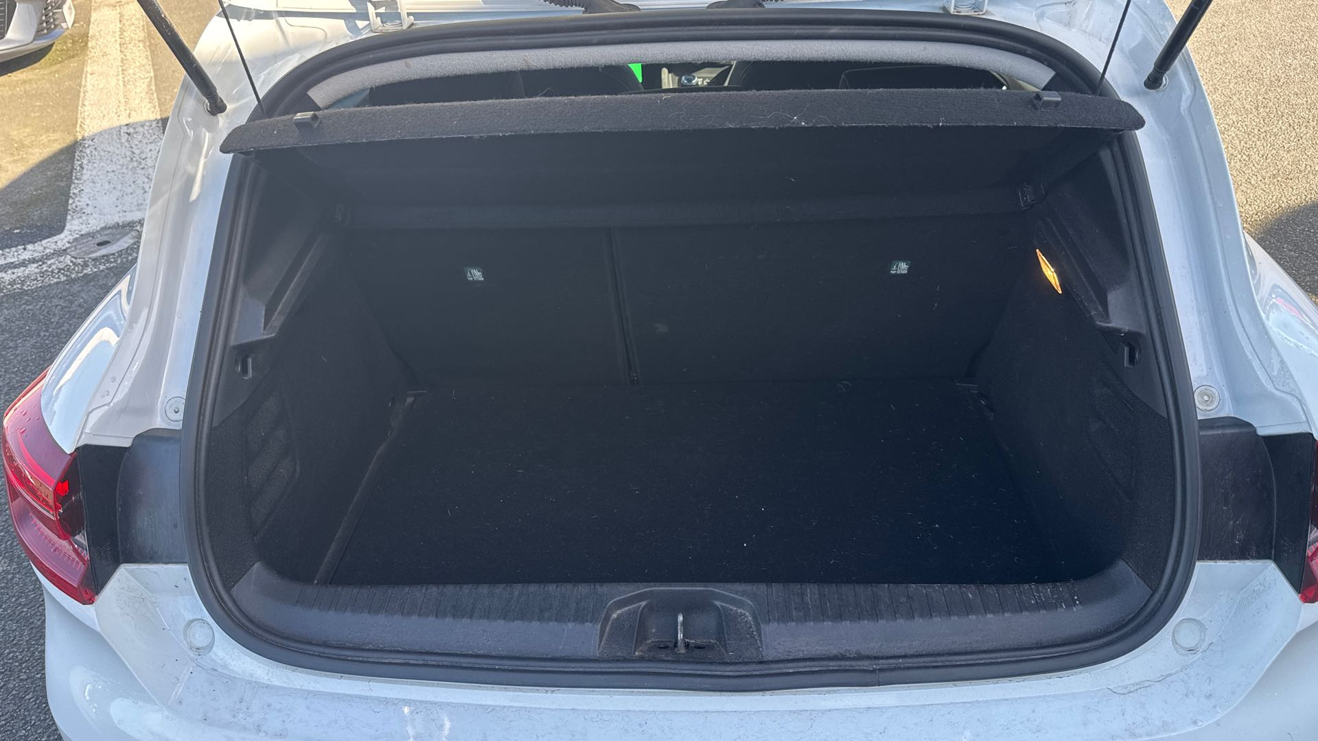 Vente en ligne Renault Clio 5 Clio TCe 90 au prix de 13 990 €