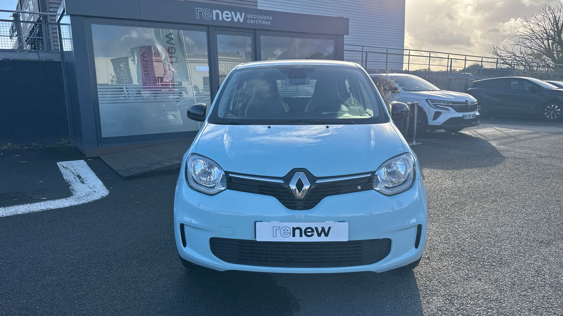Vente en ligne Renault Twingo Electrique Twingo III E-Tech au prix de 13 990 €
