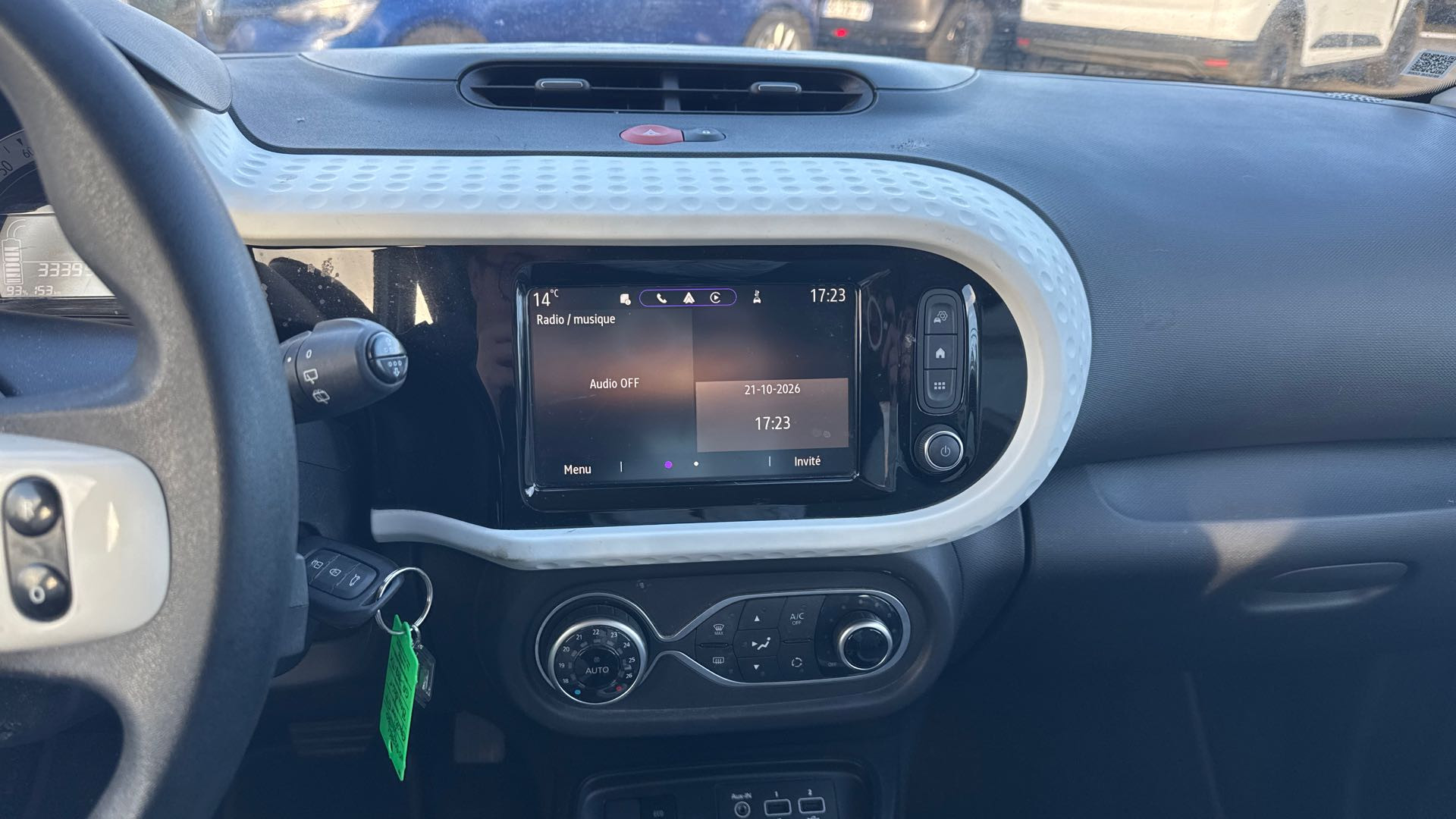 Vente en ligne Renault Twingo Electrique Twingo III E-Tech au prix de 13 990 €