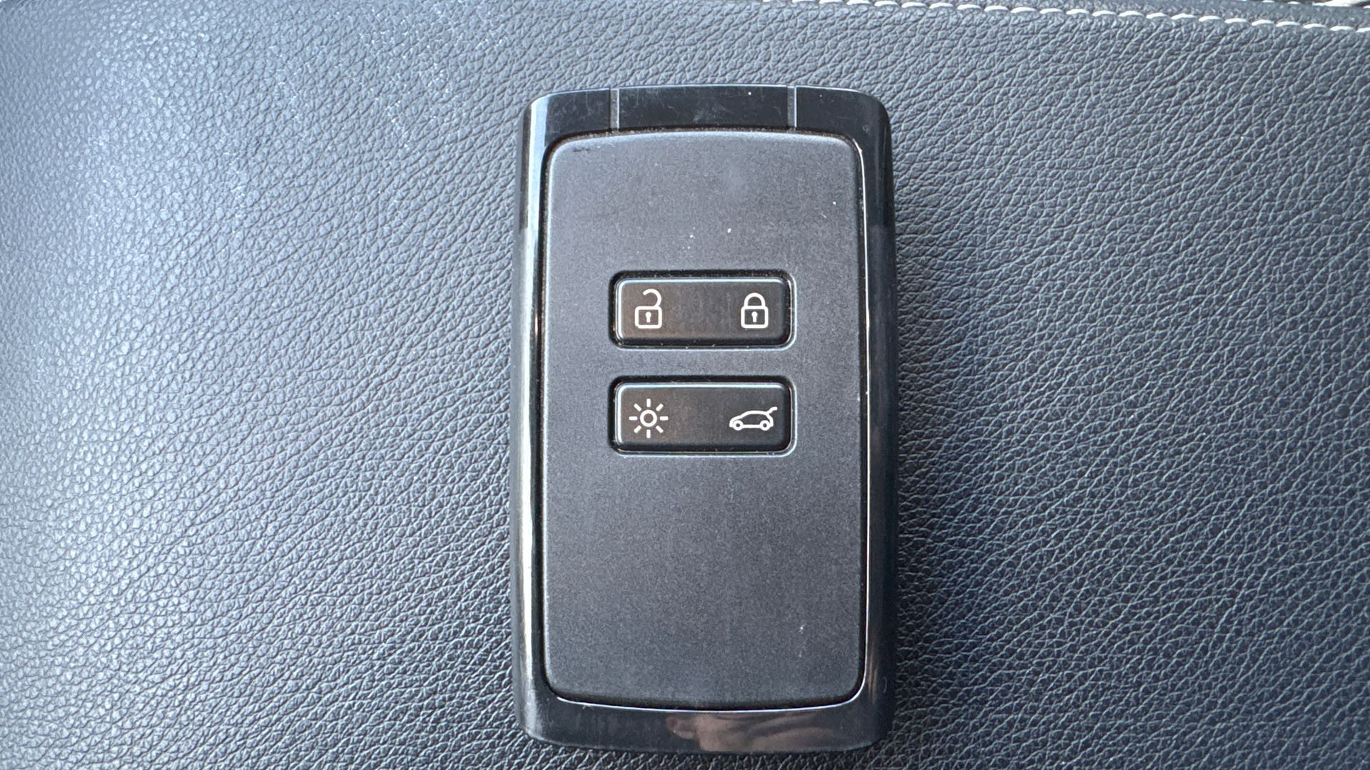 Vente en ligne Renault Megane E-Tech  EV60 220 ch optimum charge au prix de 26 990 €