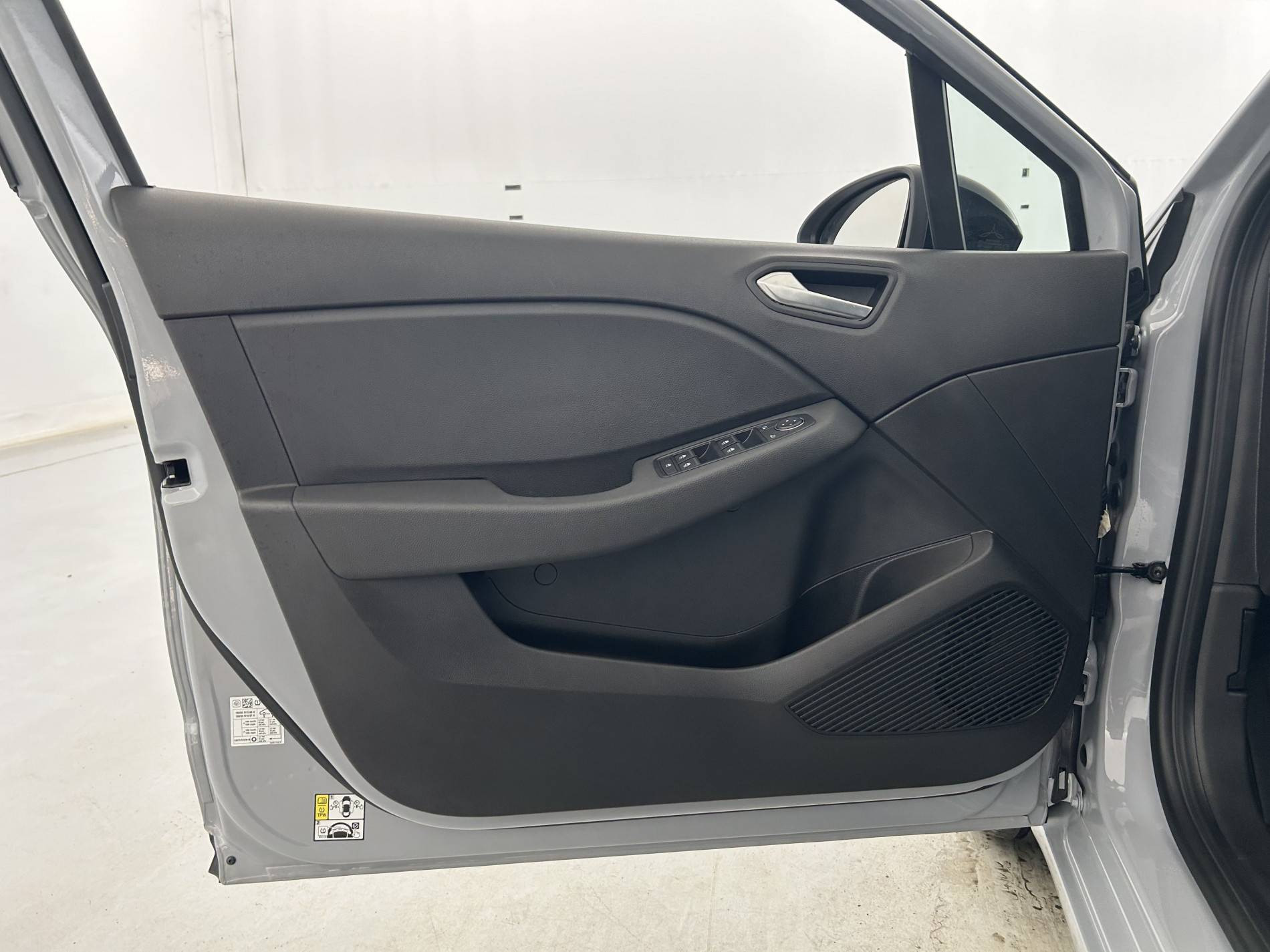 Vente en ligne Renault Clio 5 Clio E-Tech full hybrid 145 ch GSR2 au prix de 17 890 €