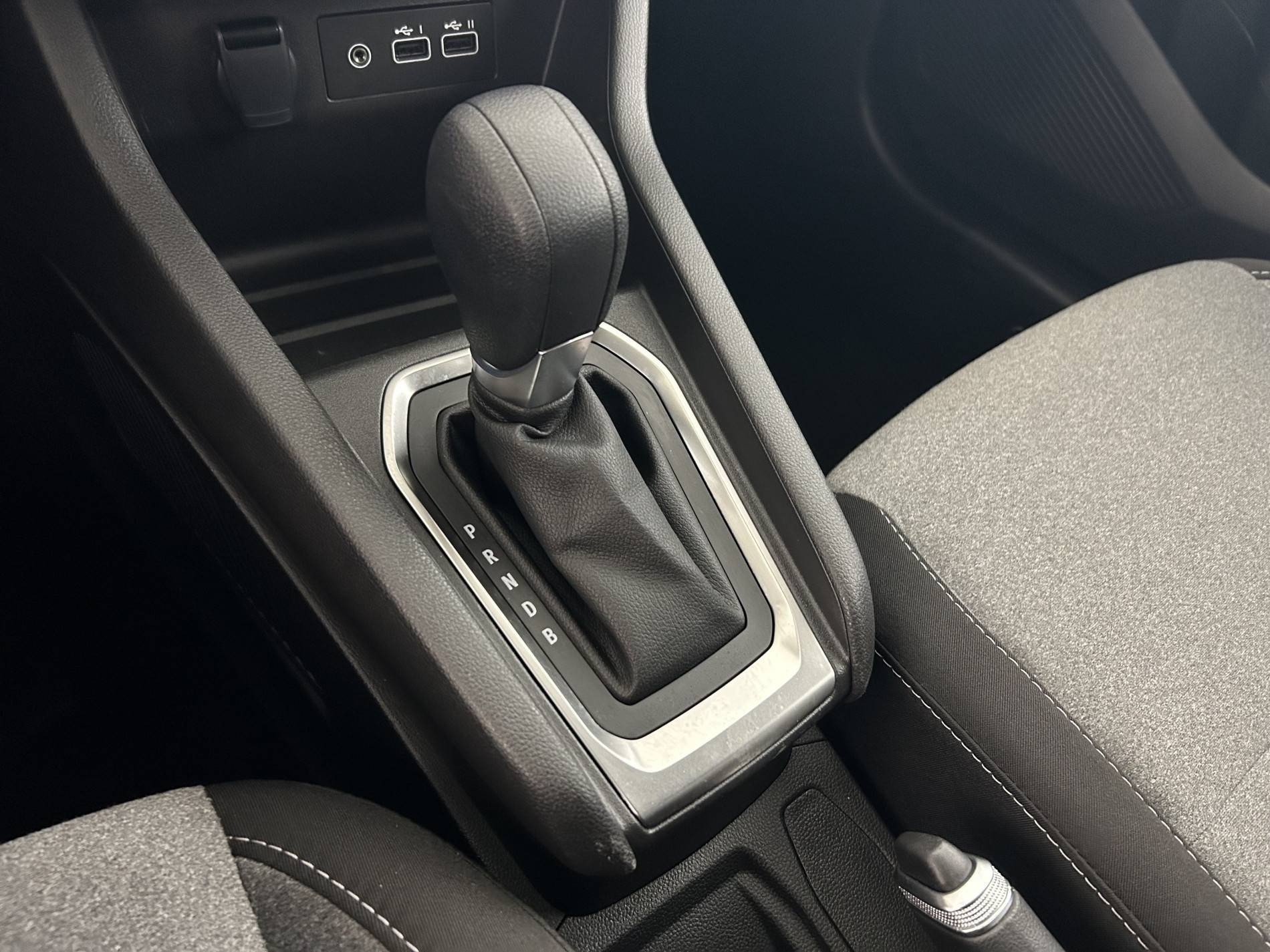 Vente en ligne Renault Clio 5 Clio E-Tech full hybrid 145 ch GSR2 au prix de 17 890 €