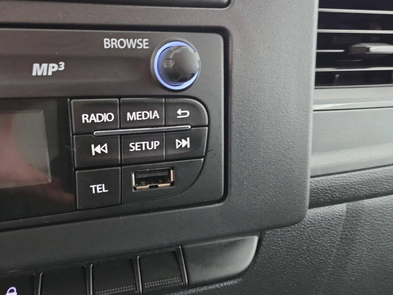Vente en ligne Renault Master Fourgon MASTER FGN TRAC F3500 L3H3 BLUE DCI 135 au prix de 22 790 €