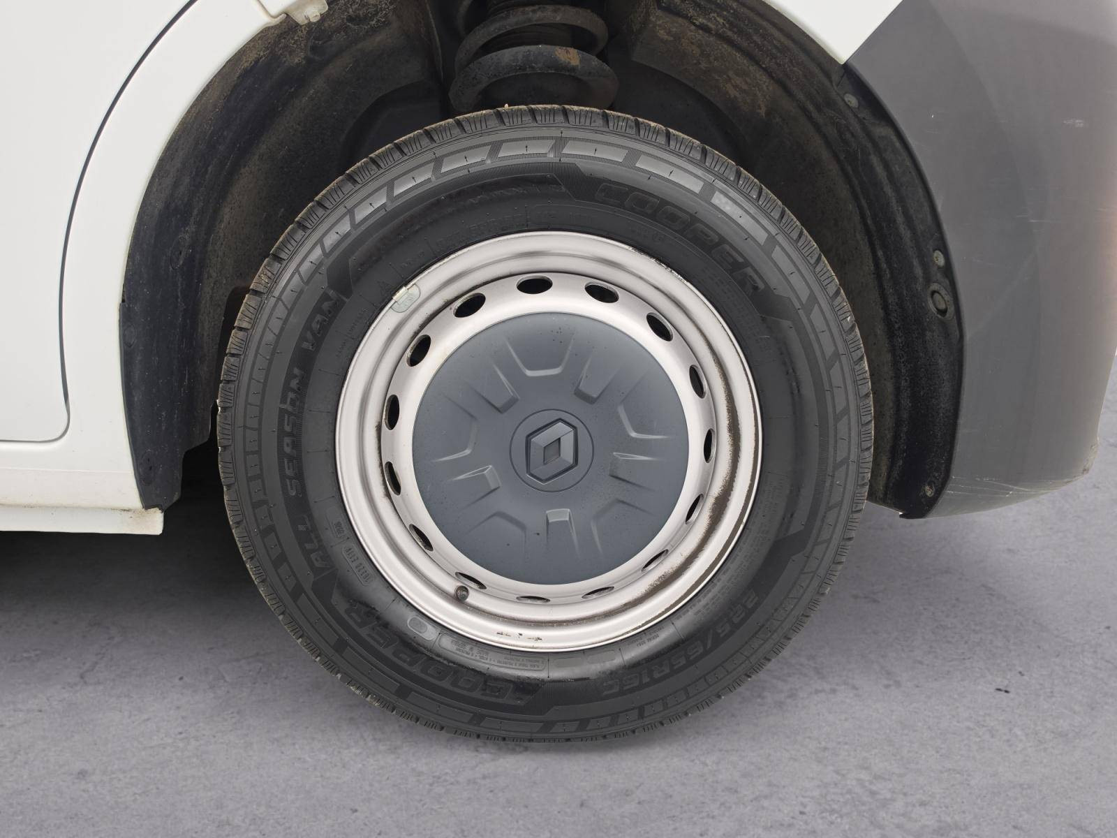 Vente en ligne Renault Master Fourgon MASTER FGN TRAC F3500 L3H3 BLUE DCI 135 au prix de 22 790 €