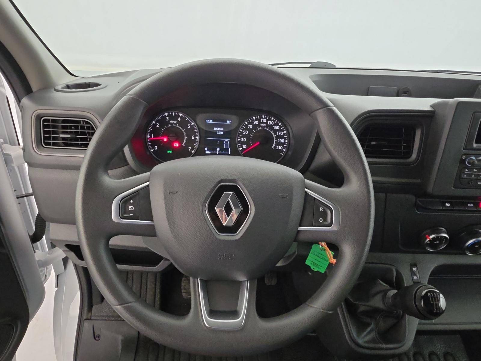 Vente en ligne Renault Master Fourgon MASTER FGN TRAC F3500 L3H3 BLUE DCI 135 au prix de 22 790 €