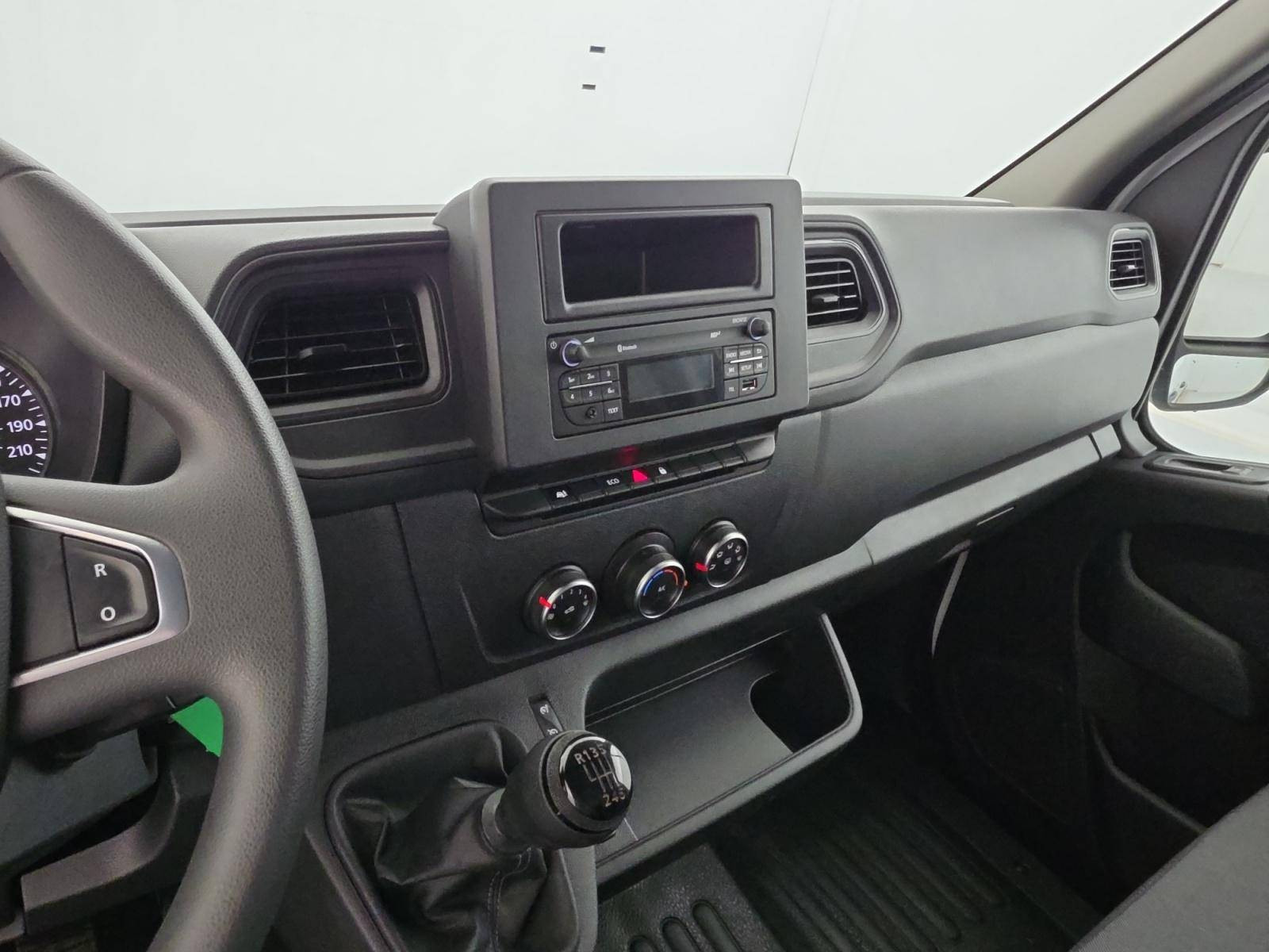 Vente en ligne Renault Master Fourgon MASTER FGN TRAC F3500 L3H3 BLUE DCI 135 au prix de 22 790 €