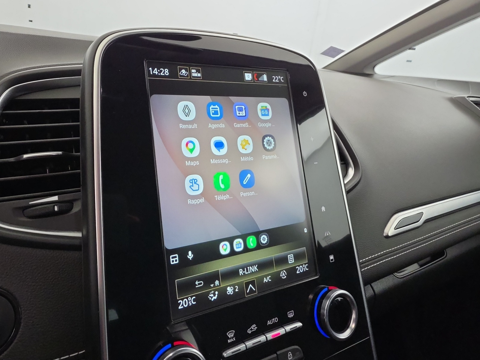 Vente en ligne Renault Grand Scenic 4 Grand Scenic TCe 140 FAP EDC - 21 au prix de 20 490 €
