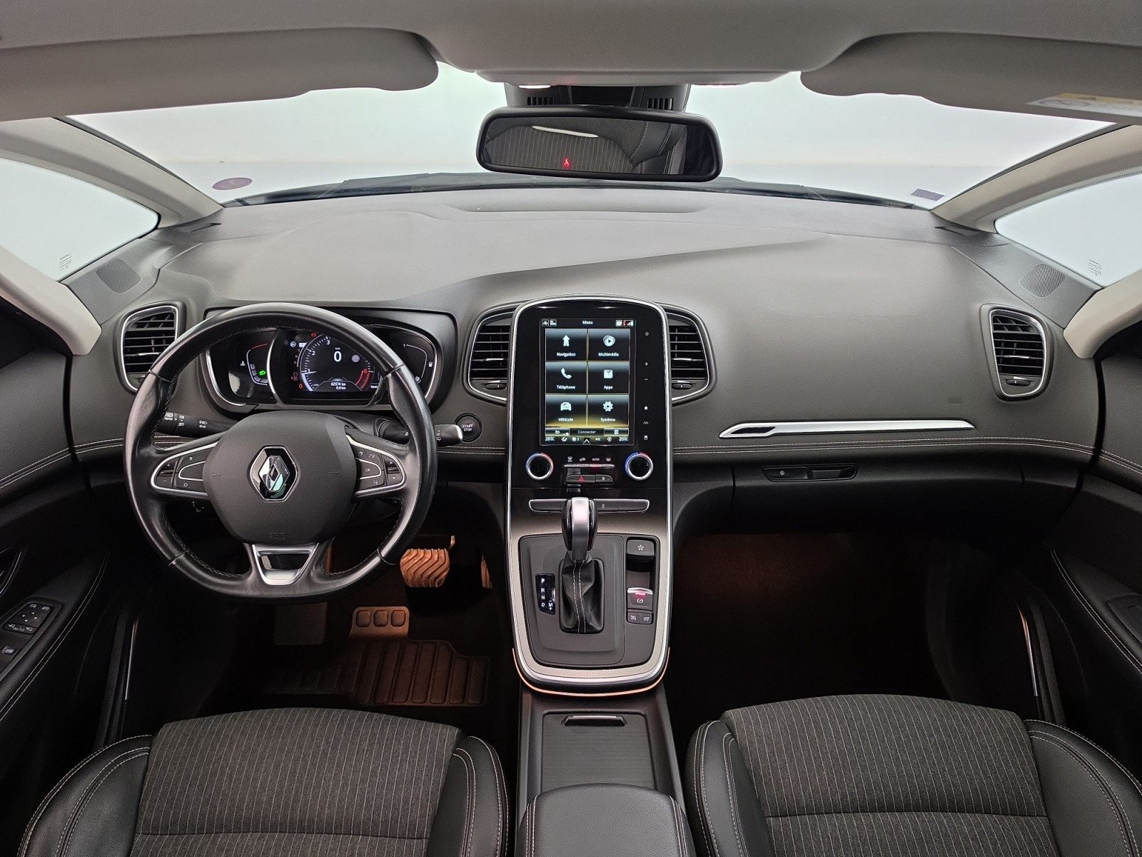 Vente en ligne Renault Grand Scenic 4 Grand Scenic TCe 140 FAP EDC - 21 au prix de 20 490 €