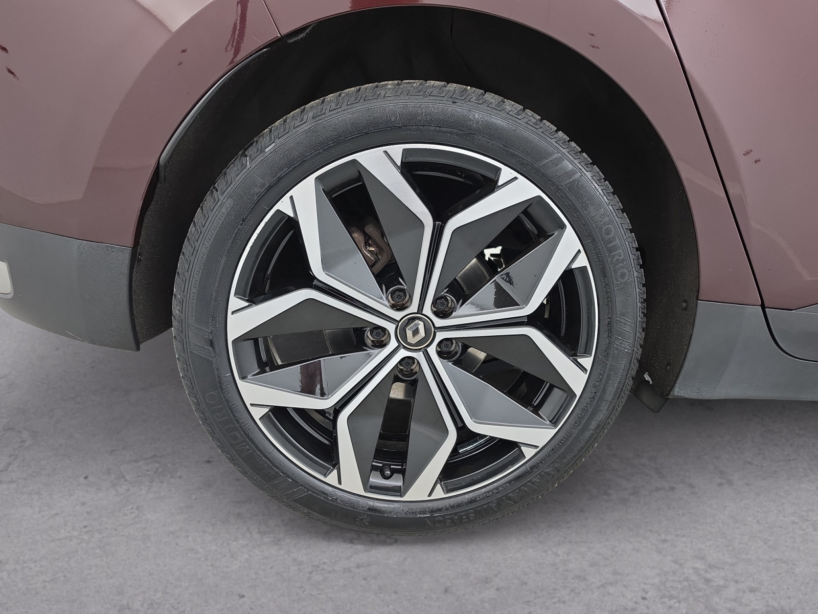 Vente en ligne Renault Grand Scenic 4 Grand Scenic TCe 140 FAP EDC - 21 au prix de 20 490 €