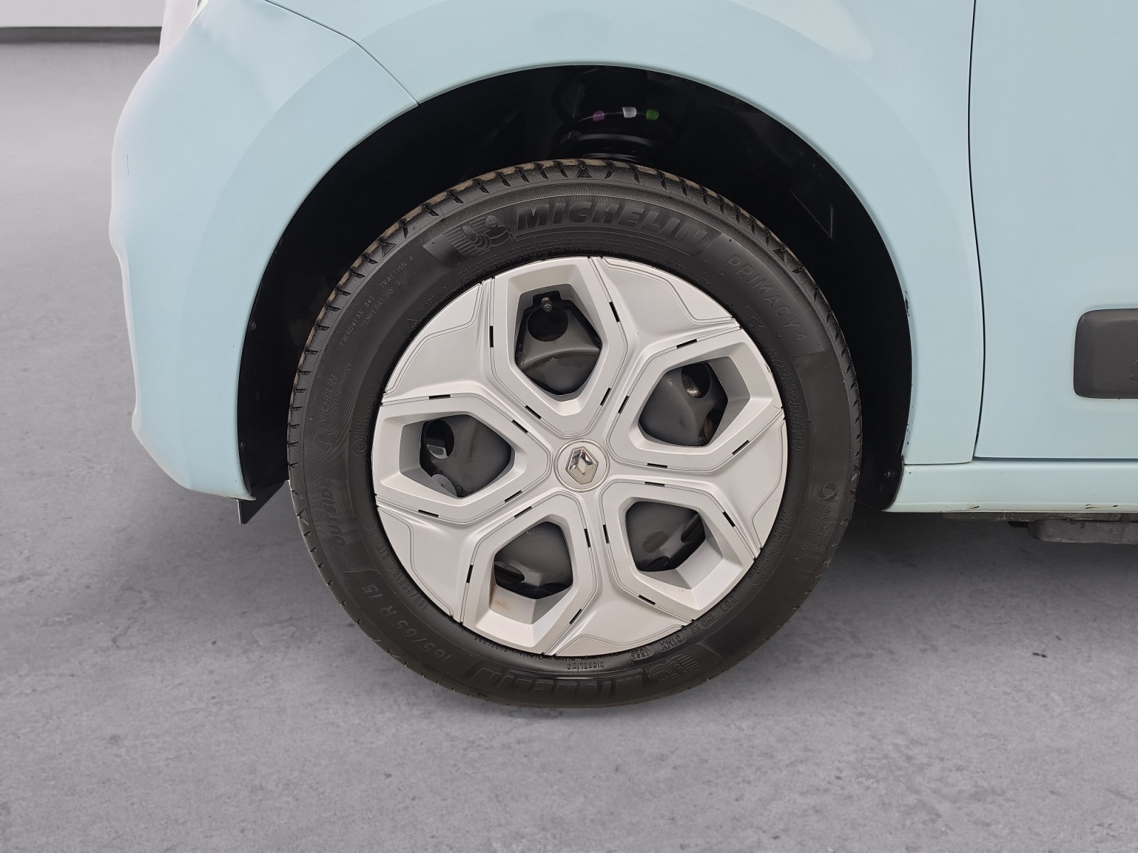 Vente en ligne Renault Twingo Electrique Twingo III E-Tech au prix de 13 990 €