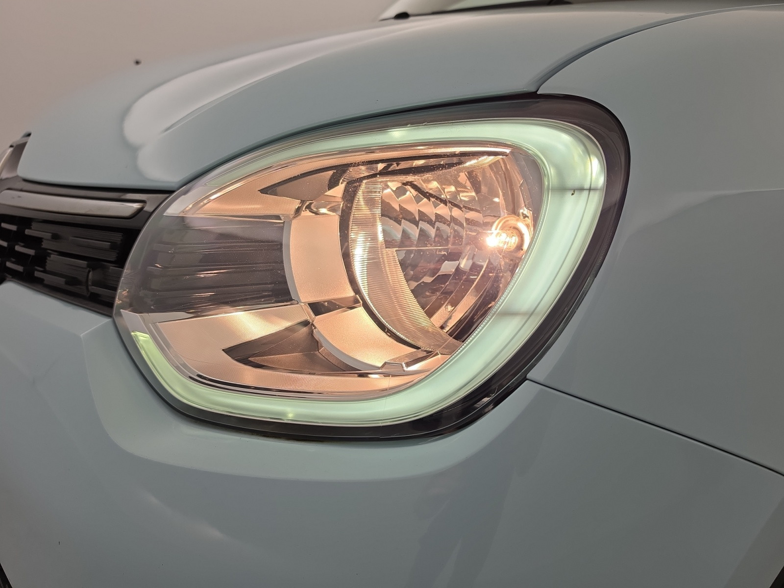 Vente en ligne Renault Twingo Electrique Twingo III E-Tech au prix de 13 990 €