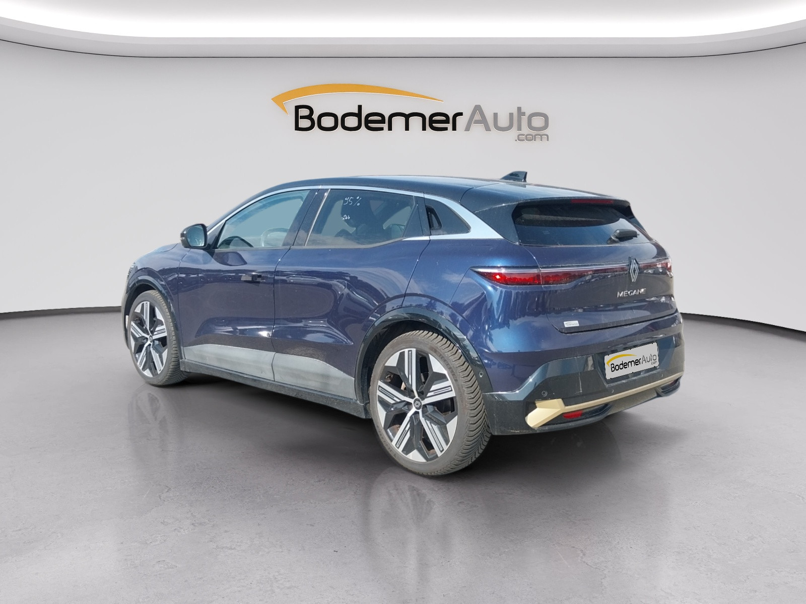 Vente en ligne Renault Megane E-Tech  EV60 220 ch super charge au prix de 25 590 €