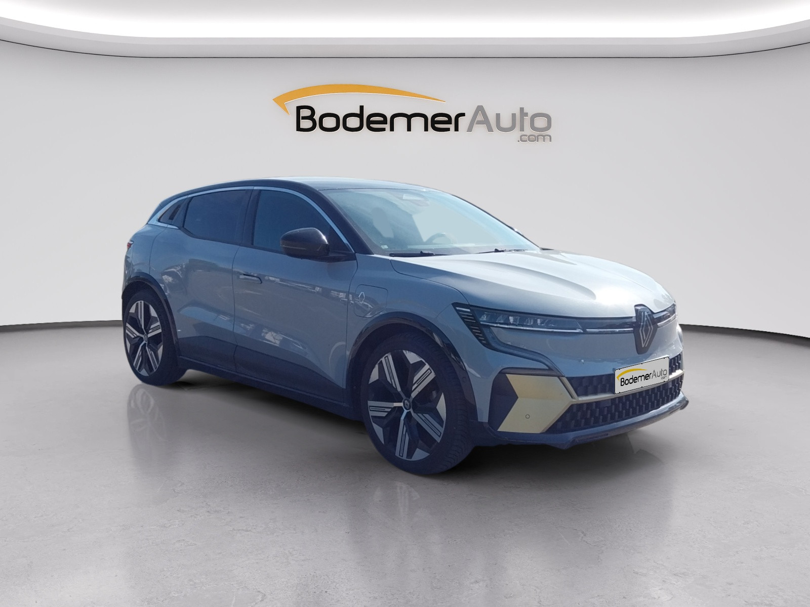 Vente en ligne Renault Megane E-Tech  EV60 220 ch super charge au prix de 26 990 €