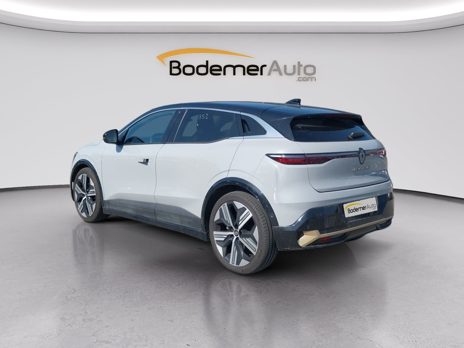 Vente en ligne Renault Megane E-Tech  EV60 220 ch super charge au prix de 26 990 €