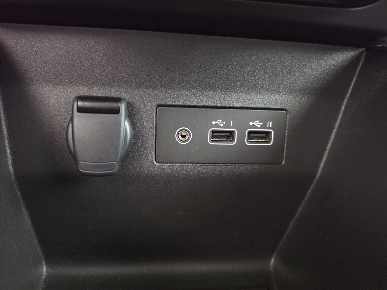 Vente en ligne Renault Clio 5 Clio Eco-G 100 ch GSR2 au prix de 14 990 €