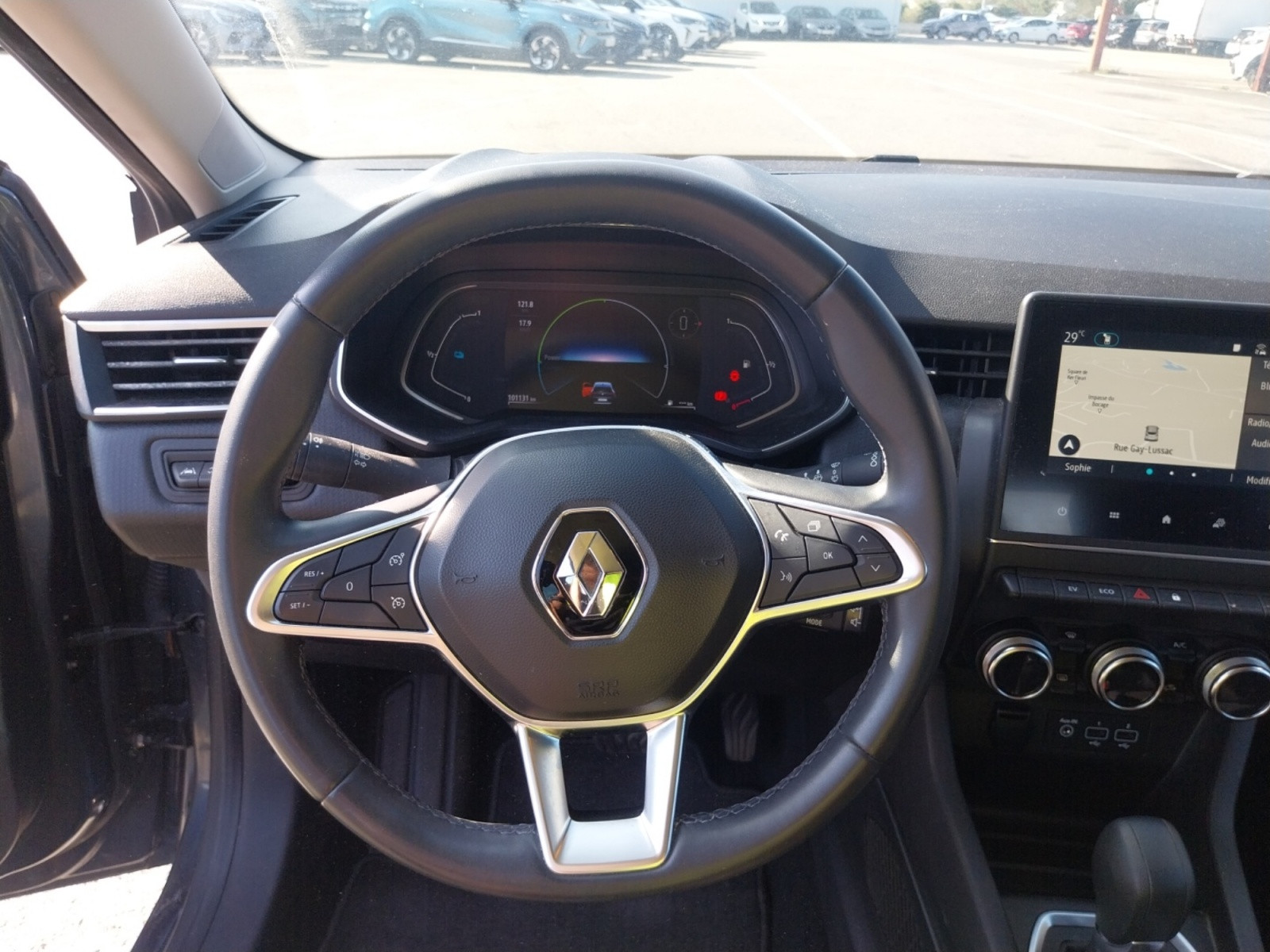Vente en ligne Renault Clio 5 Clio E-Tech 140 - 21 au prix de 12 990 €