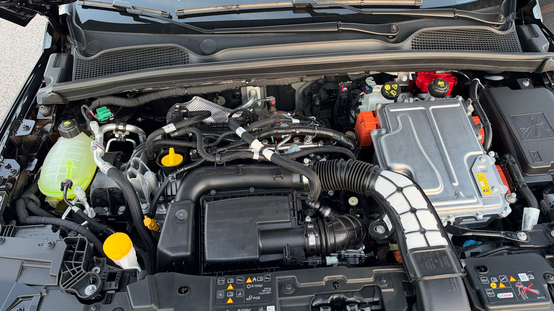 Vente en ligne Renault Clio 6 Clio E-Tech full hybrid 160 ch au prix de 26 900 €