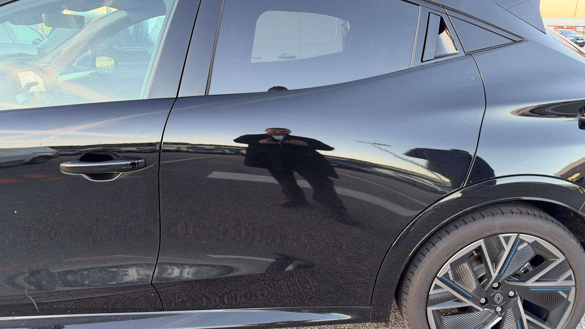 Vente en ligne Renault Clio 6 Clio E-Tech full hybrid 160 ch au prix de 26 900 €