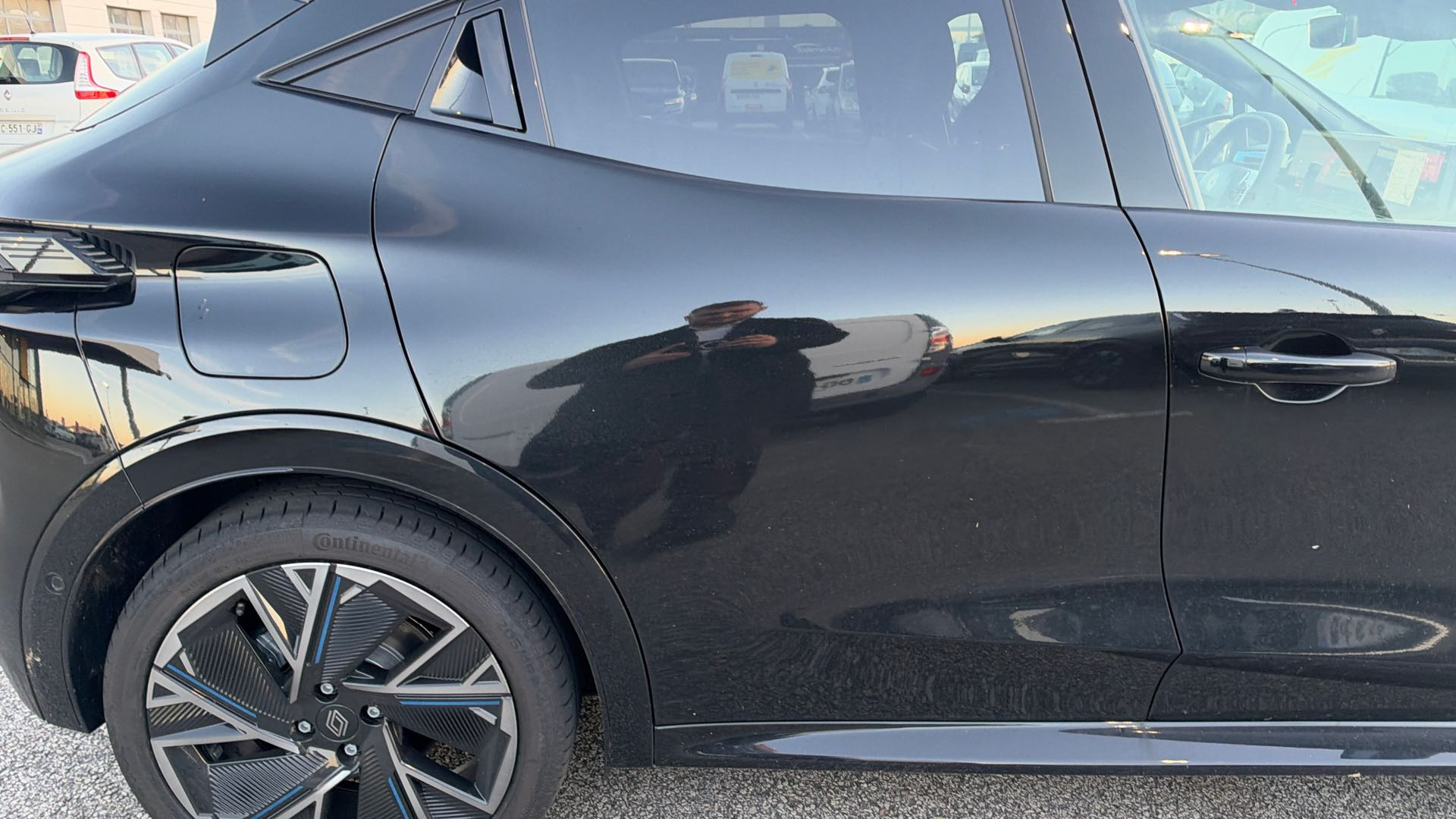 Vente en ligne Renault Clio 6 Clio E-Tech full hybrid 160 ch au prix de 26 900 €