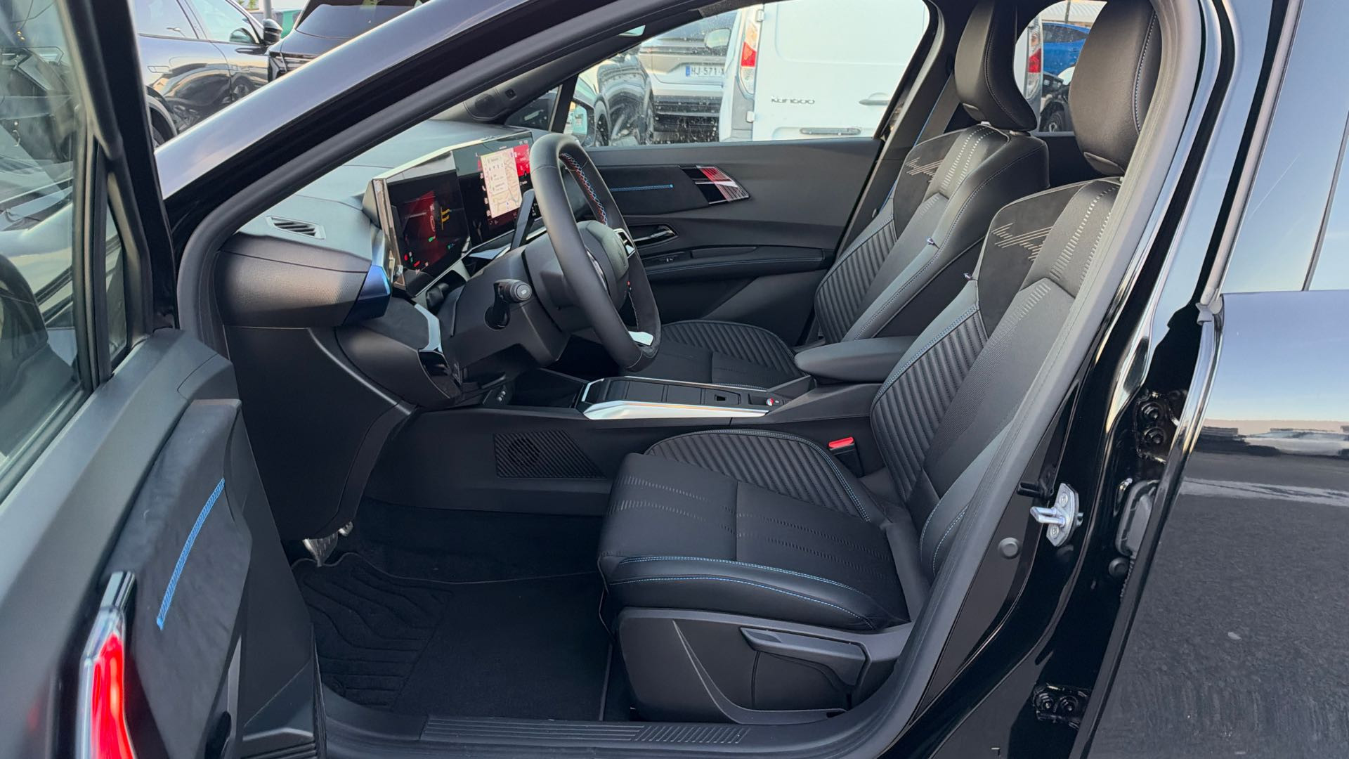 Vente en ligne Renault Clio 6 Clio E-Tech full hybrid 160 ch au prix de 26 900 €