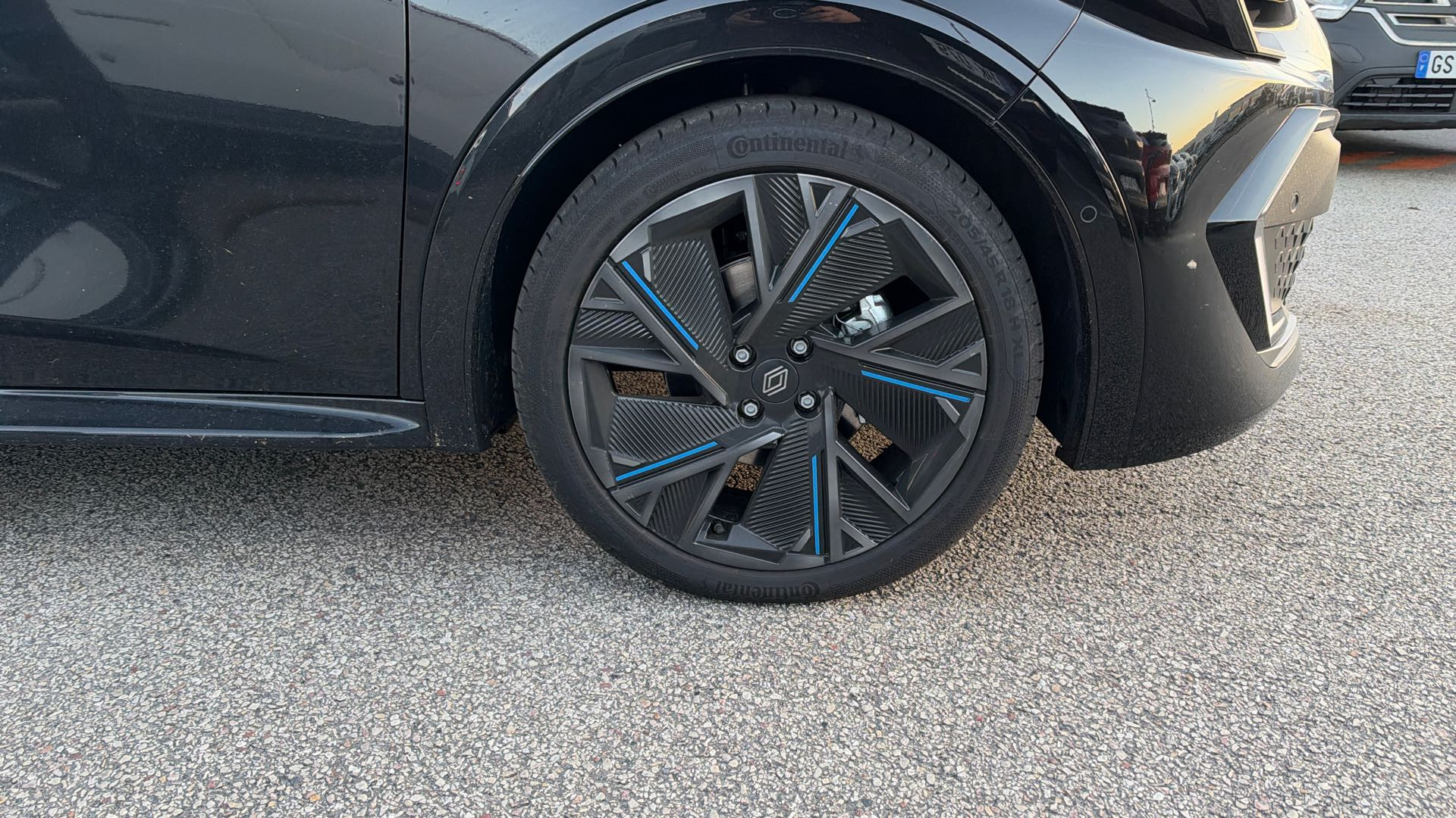 Vente en ligne Renault Clio 6 Clio E-Tech full hybrid 160 ch au prix de 26 900 €