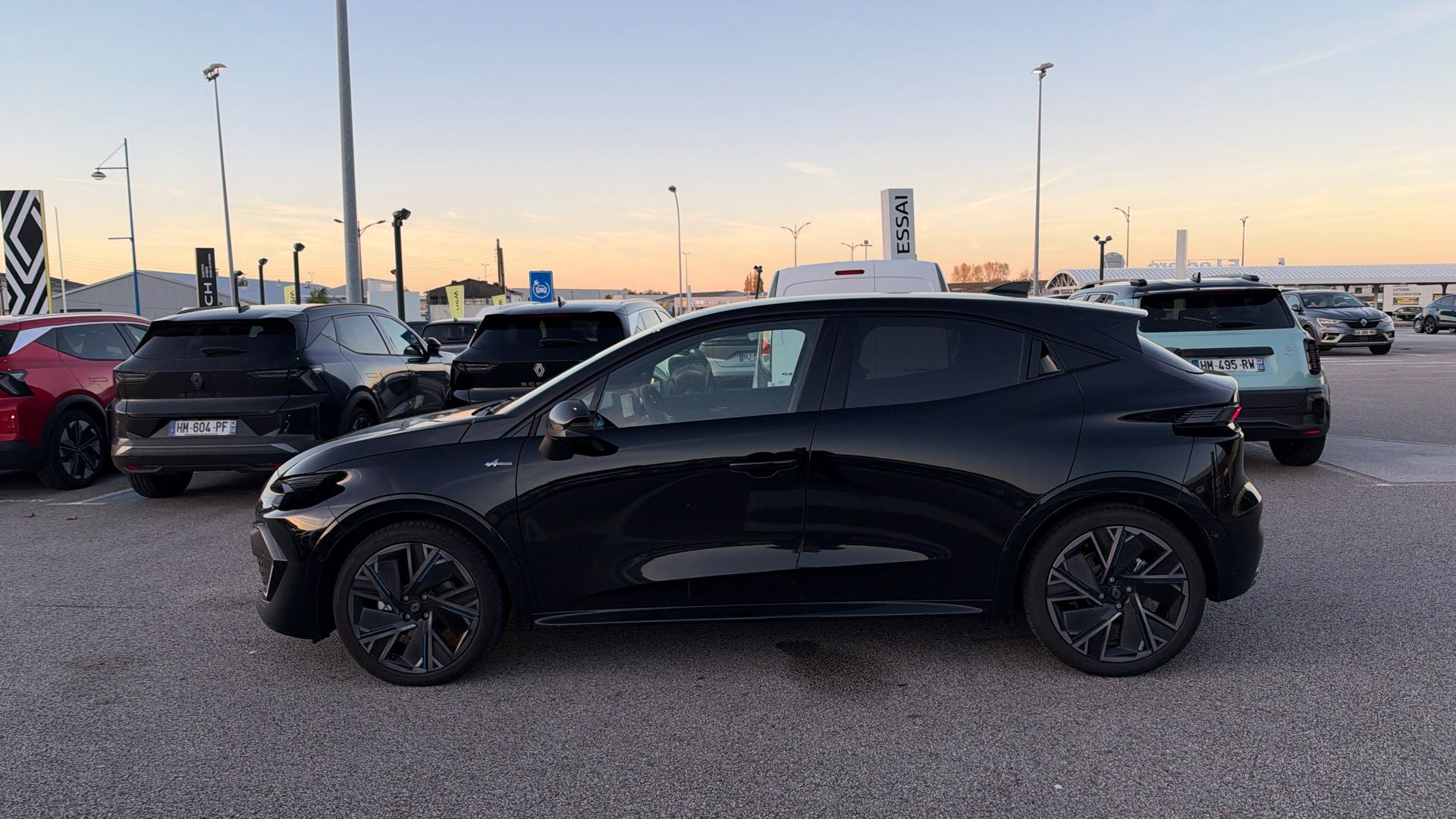 Vente en ligne Renault Clio 6 Clio E-Tech full hybrid 160 ch au prix de 26 900 €