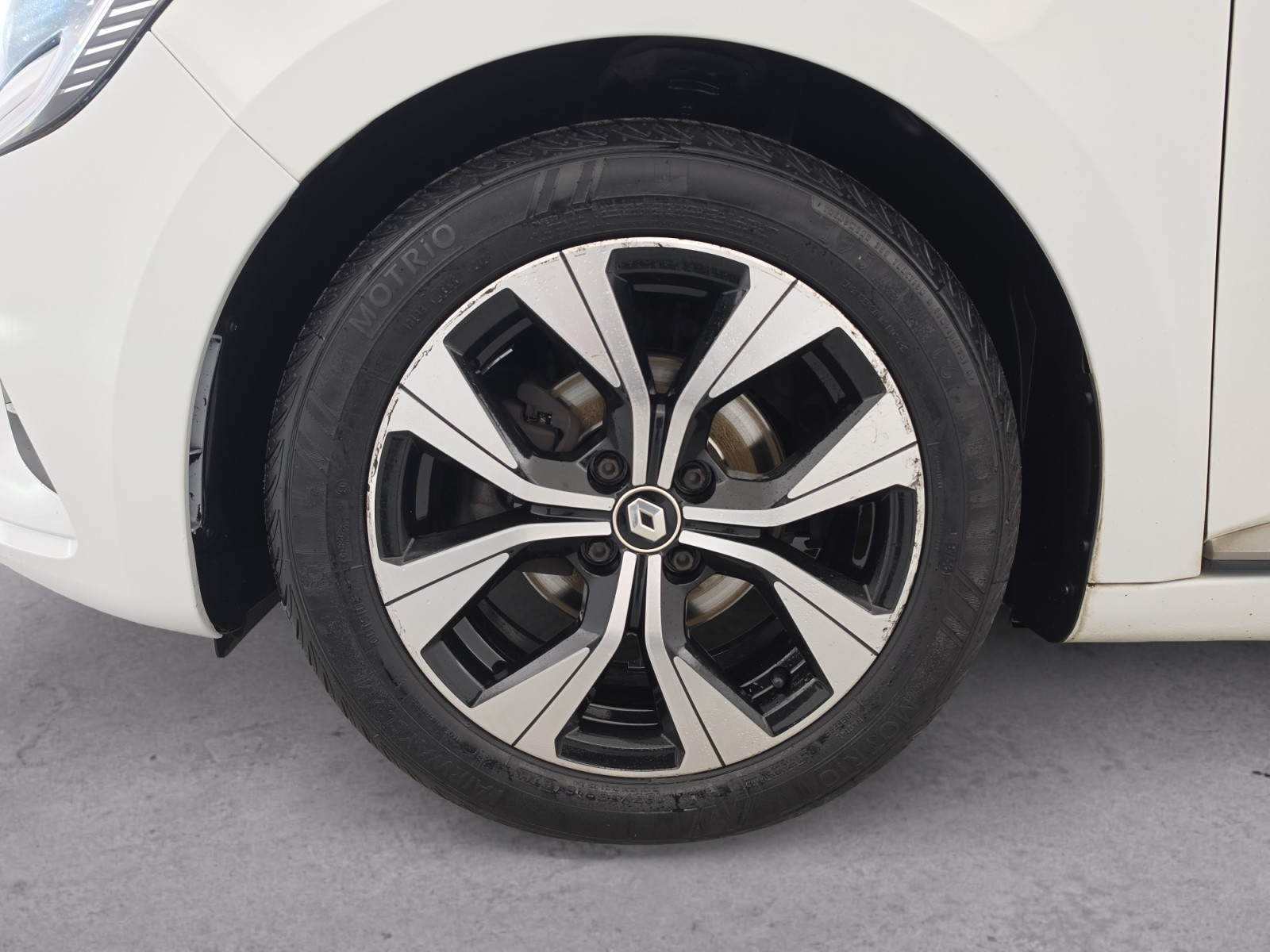 Vente en ligne Renault Clio 5 Clio TCe 100 GPL au prix de 13 990 €