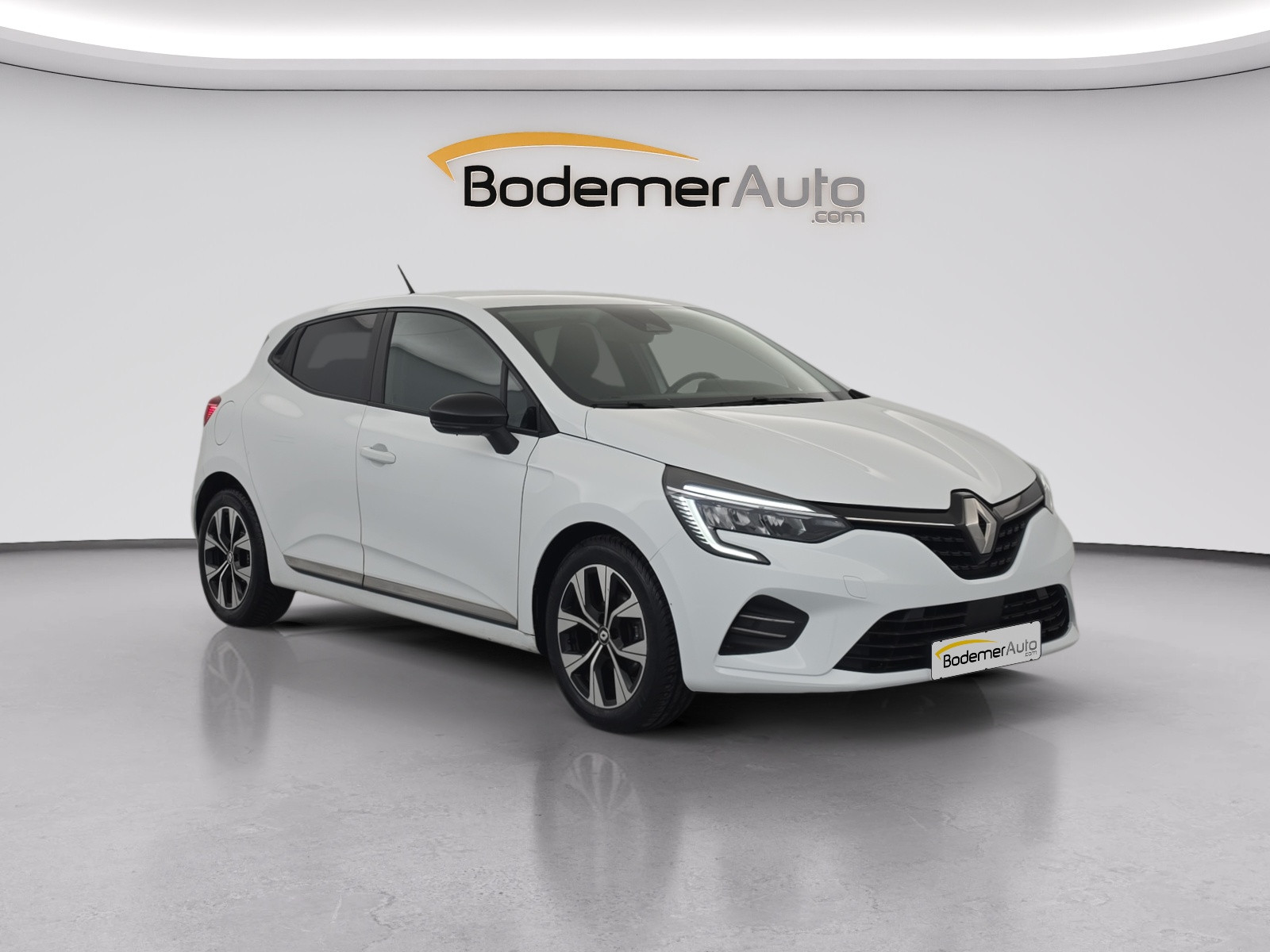 Vente en ligne Renault Clio 5 Clio TCe 100 GPL au prix de 13 990 €