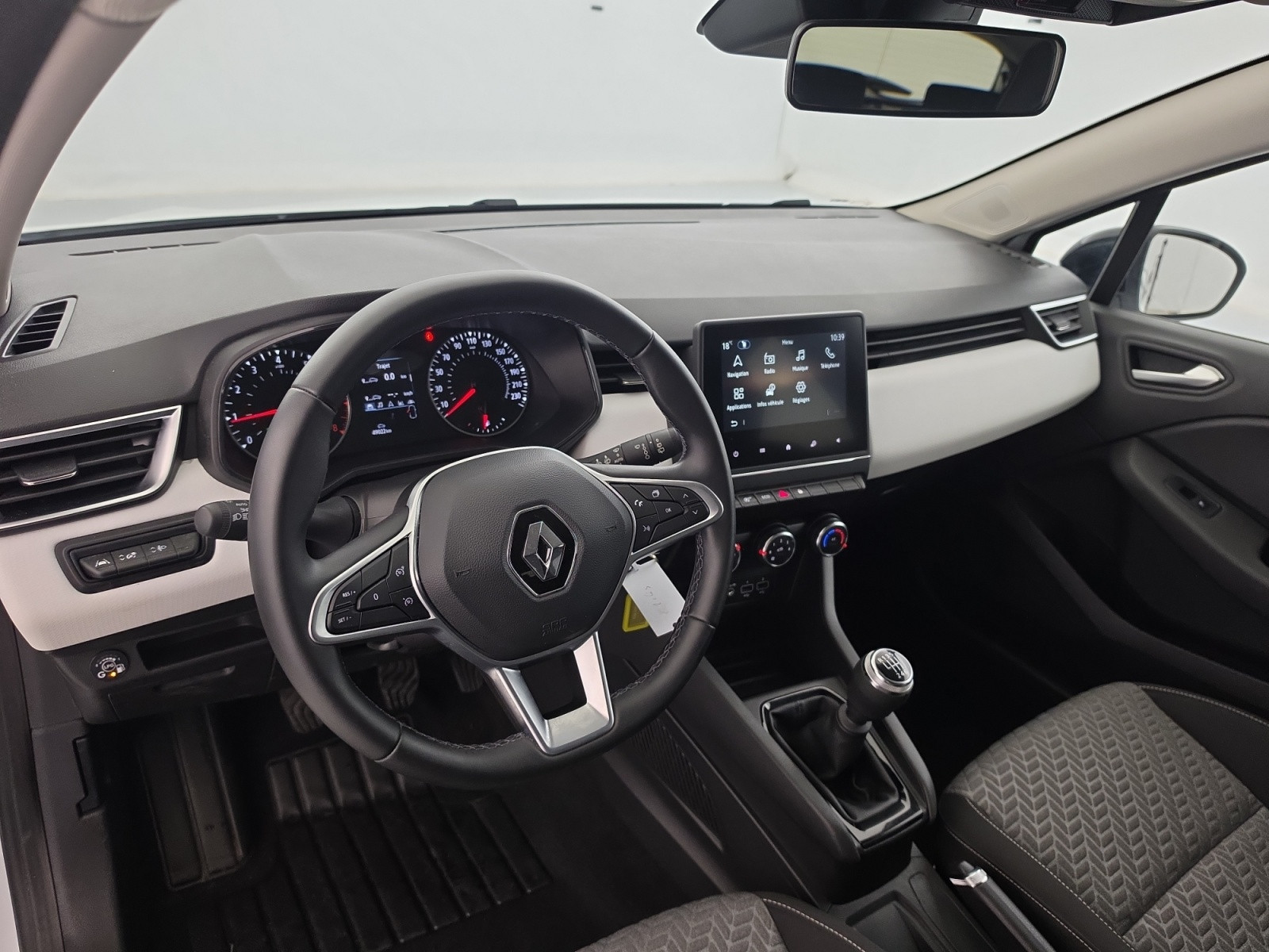 Vente en ligne Renault Clio 5 Clio TCe 100 GPL au prix de 13 990 €