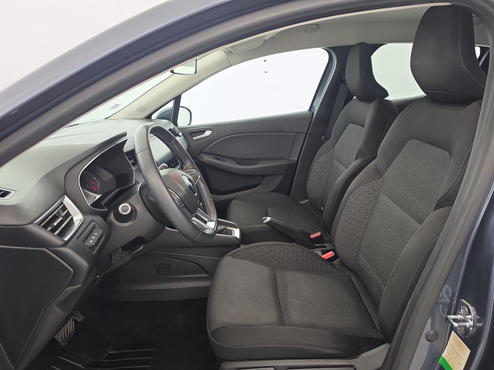Vente en ligne Renault Clio 5 Clio E-Tech 140 - 21 au prix de 12 990 €