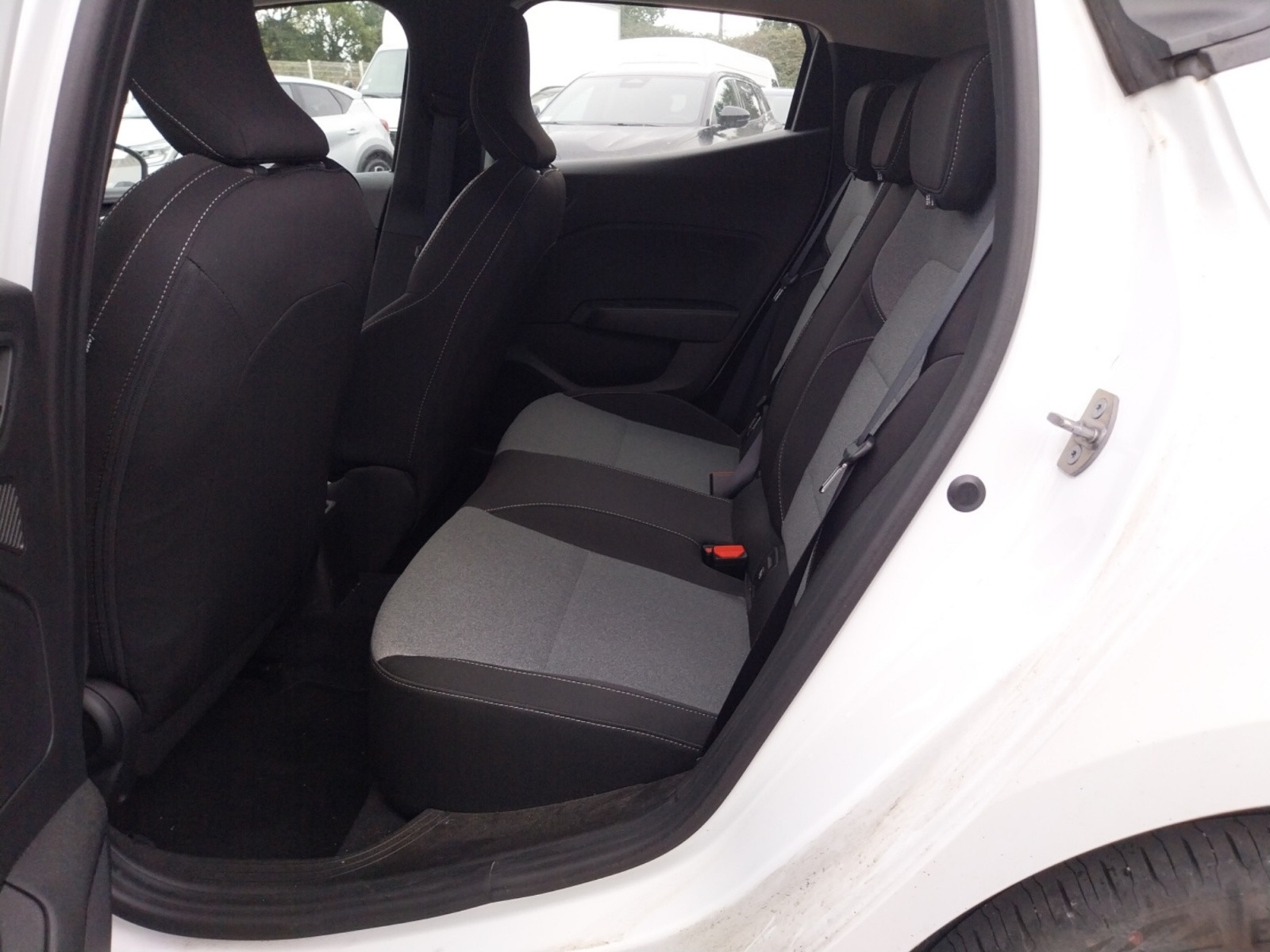 Vente en ligne Renault Clio 5 Clio TCe 90 au prix de 14 490 €