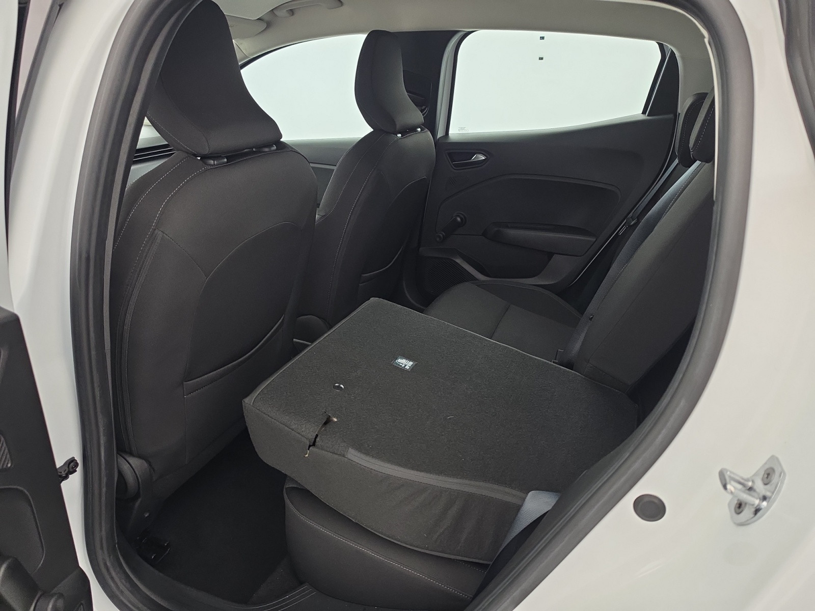Vente en ligne Renault Clio 5 Clio TCe 100 GPL - 21N au prix de 13 490 €