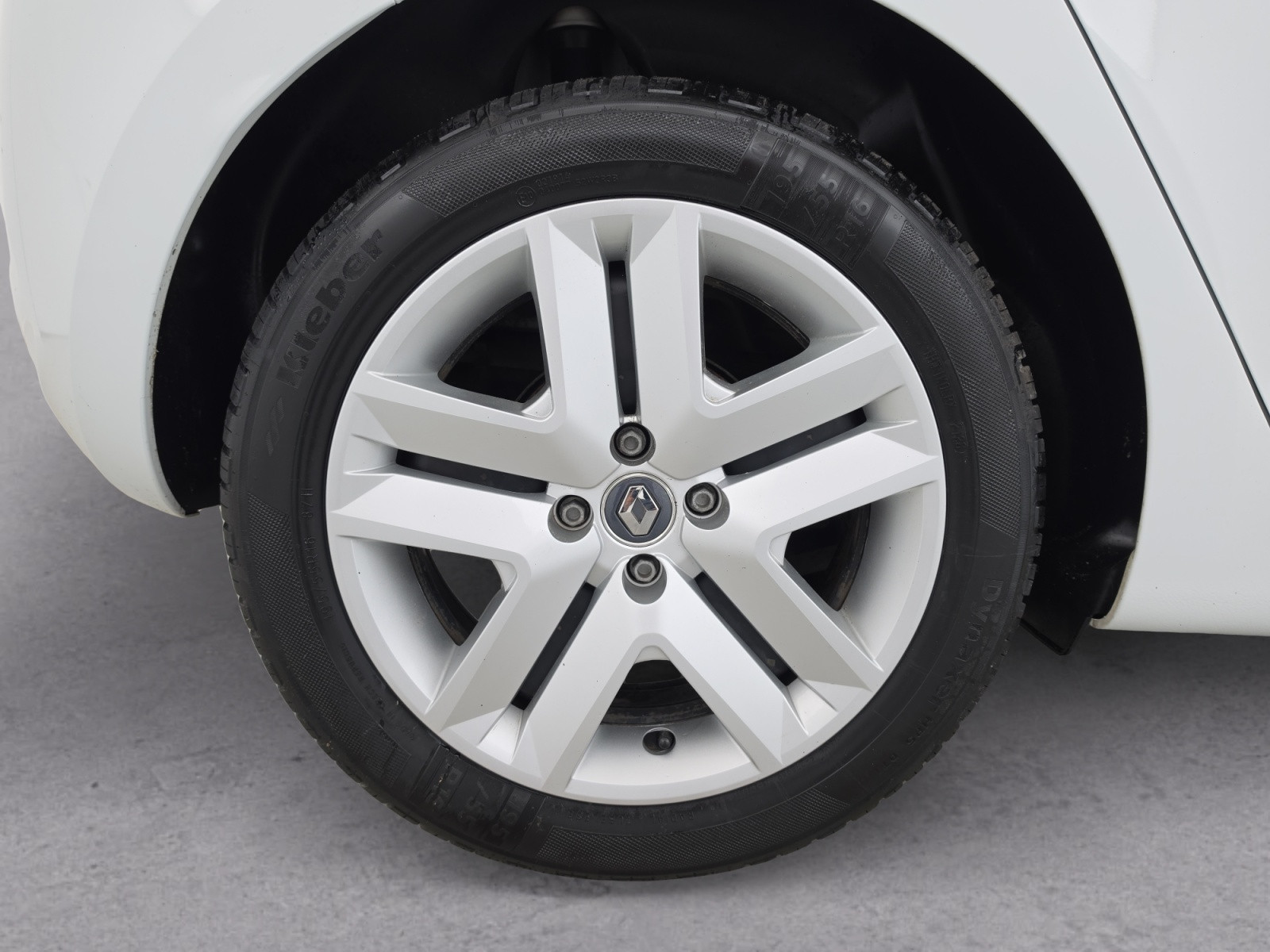 Vente en ligne Renault Clio 5 Clio TCe 100 GPL - 21N au prix de 13 490 €