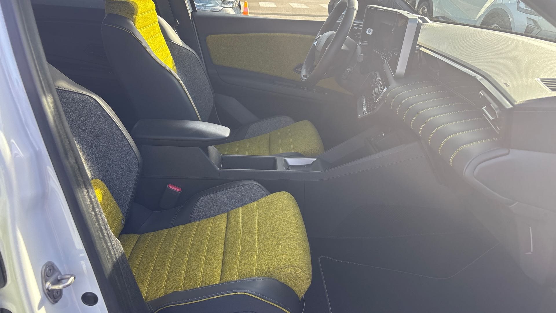Vente en ligne Renault R5 E-Tech  150 ch autonomie confort au prix de 27 990 €