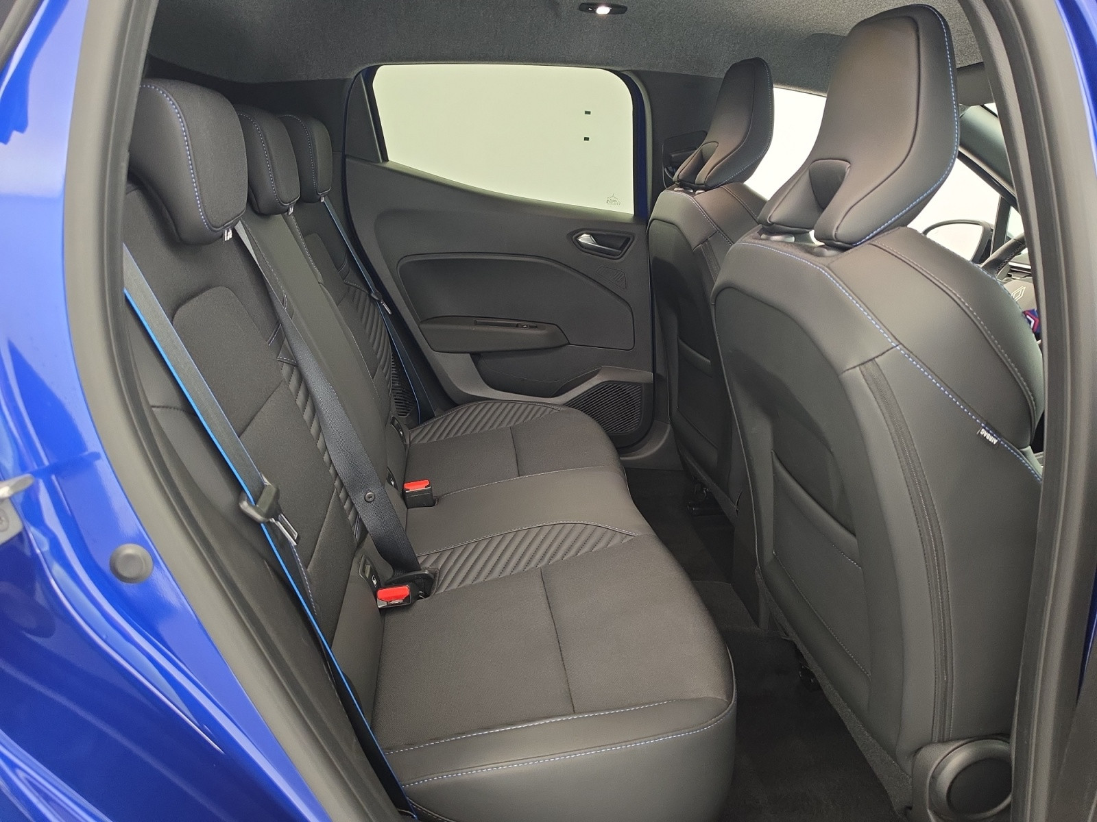 Vente en ligne Renault Clio 5 Clio E-Tech full hybrid 145 ch GSR2 au prix de 21 990 €