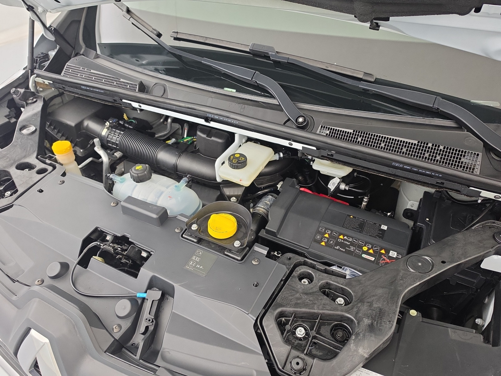 Vente en ligne Renault Trafic 3 Fourgon TRAFIC FGN L1H1 3000 KG BLUE DCI 130 au prix de 20 990 €