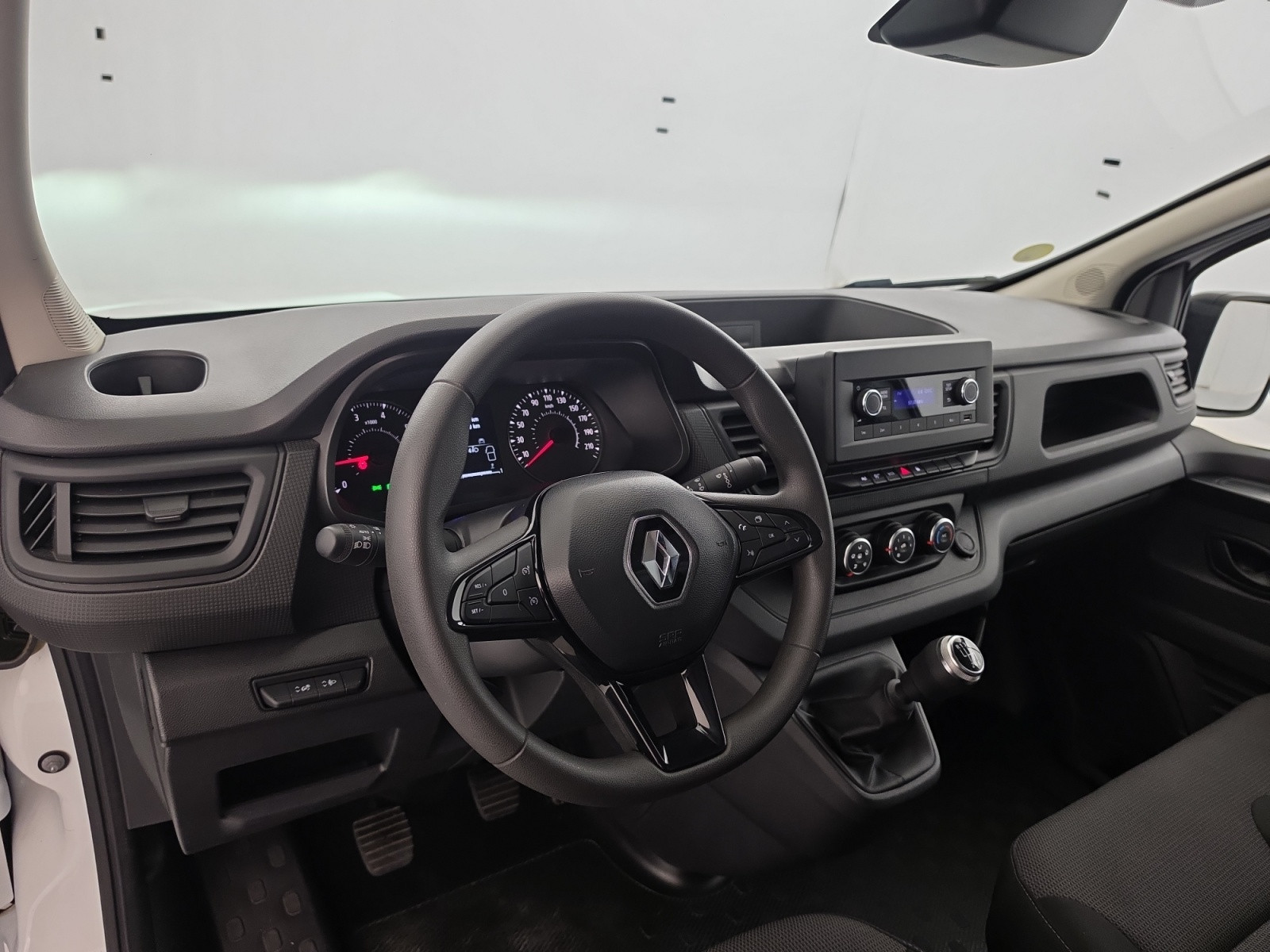 Vente en ligne Renault Trafic 3 Fourgon TRAFIC FGN L1H1 3000 KG BLUE DCI 130 au prix de 20 990 €