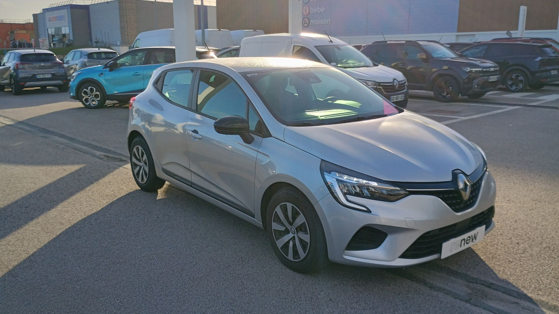 Vente en ligne Renault Clio 5 Clio TCe 90 au prix de 13 490 €