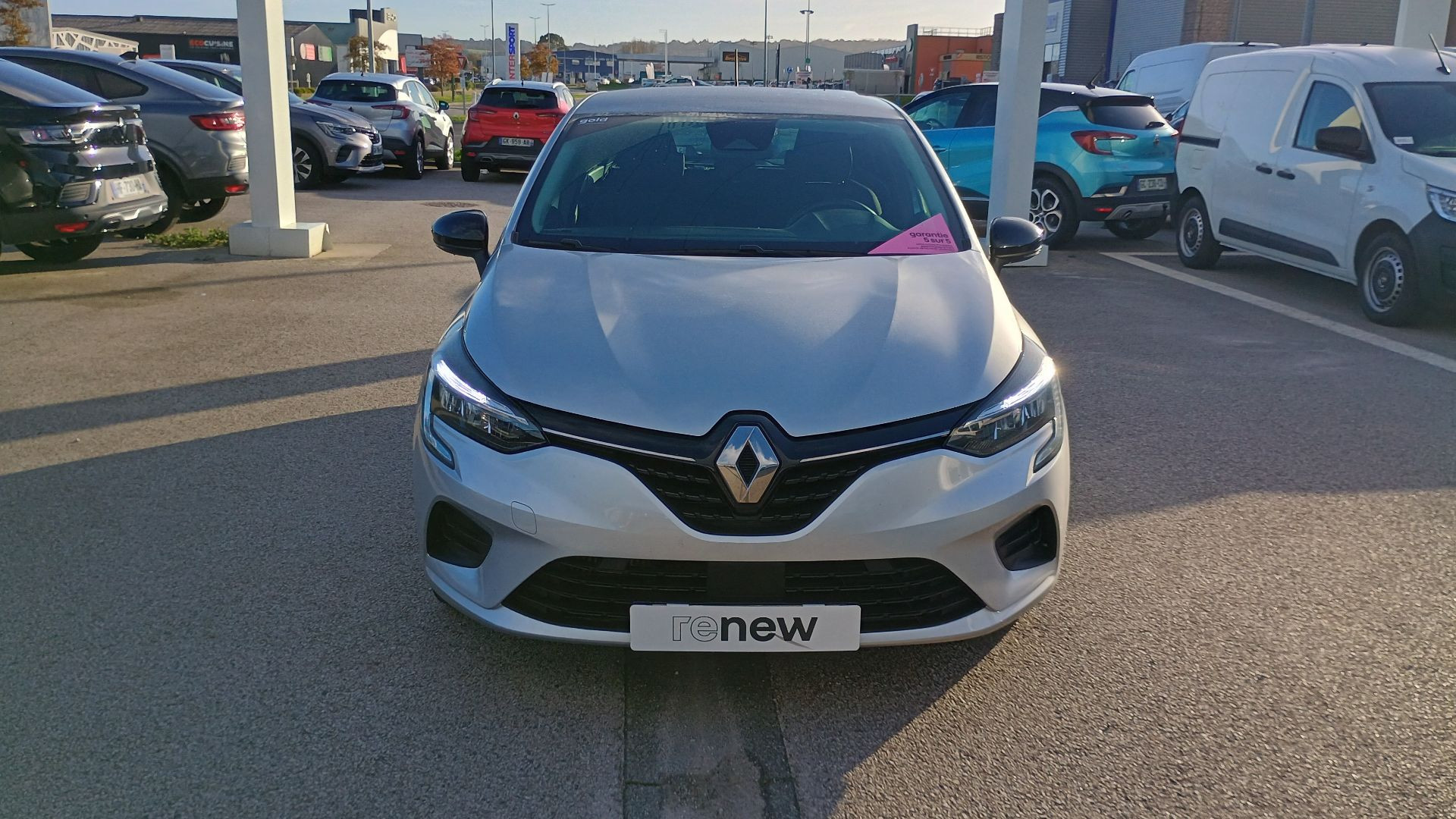 Vente en ligne Renault Clio 5 Clio TCe 90 au prix de 13 490 €