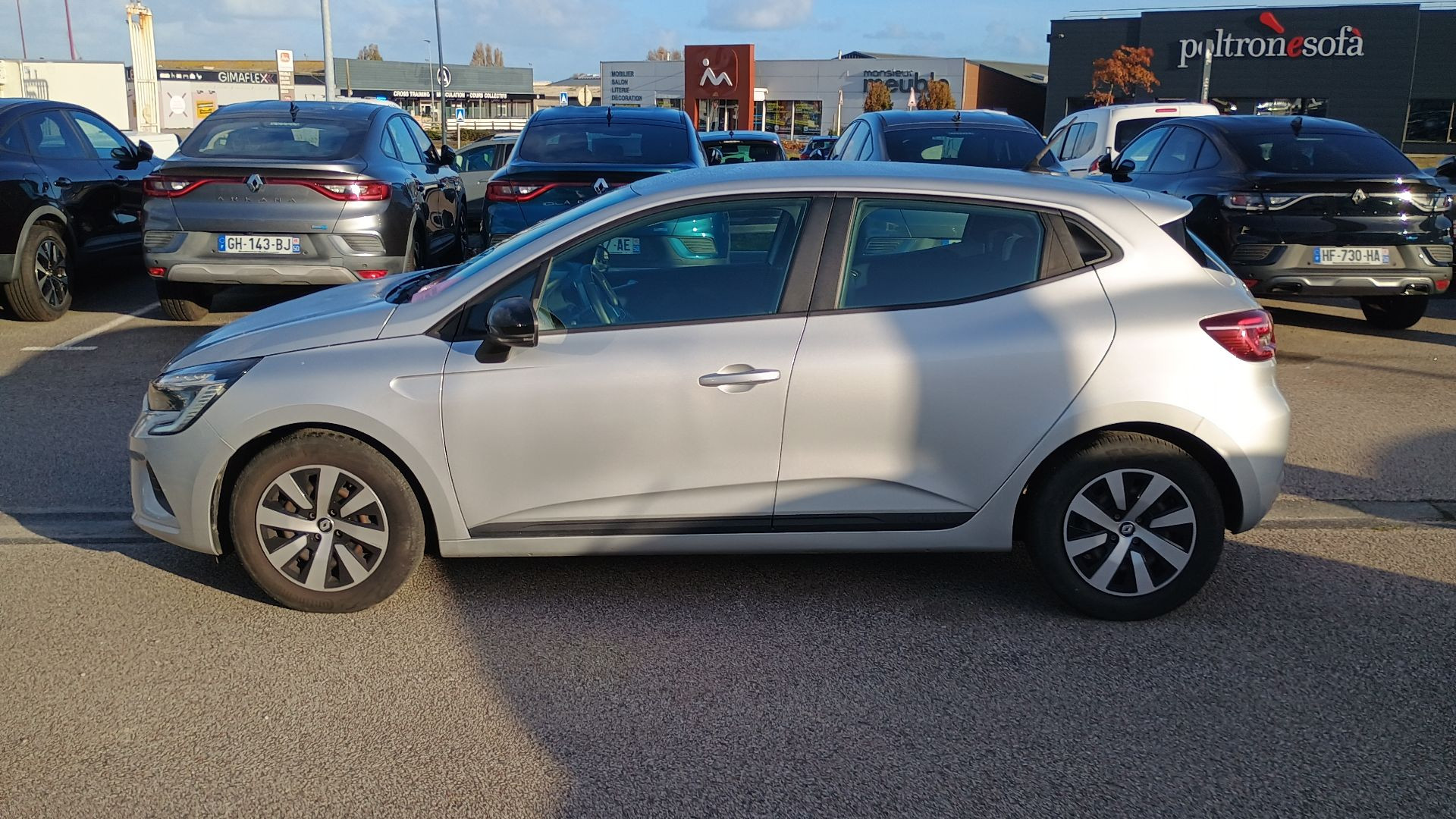 Vente en ligne Renault Clio 5 Clio TCe 90 au prix de 13 490 €